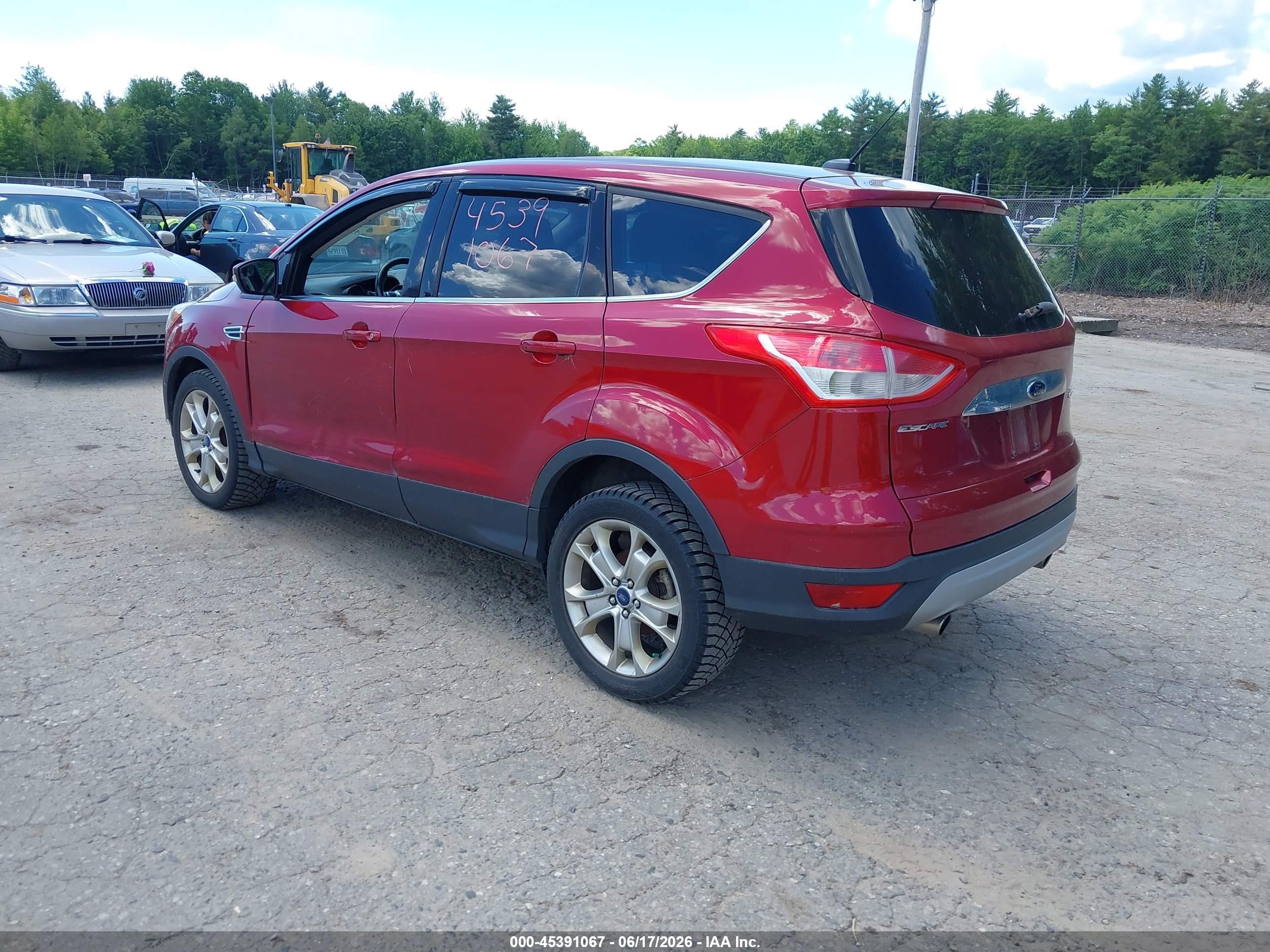 2013 Ford Escape VIN 1FMCU9HX9DUA45259 IAAI salvage auction — Normal Wear, Original (Maine), sold $700 on 2026-07-12 (photo 3)