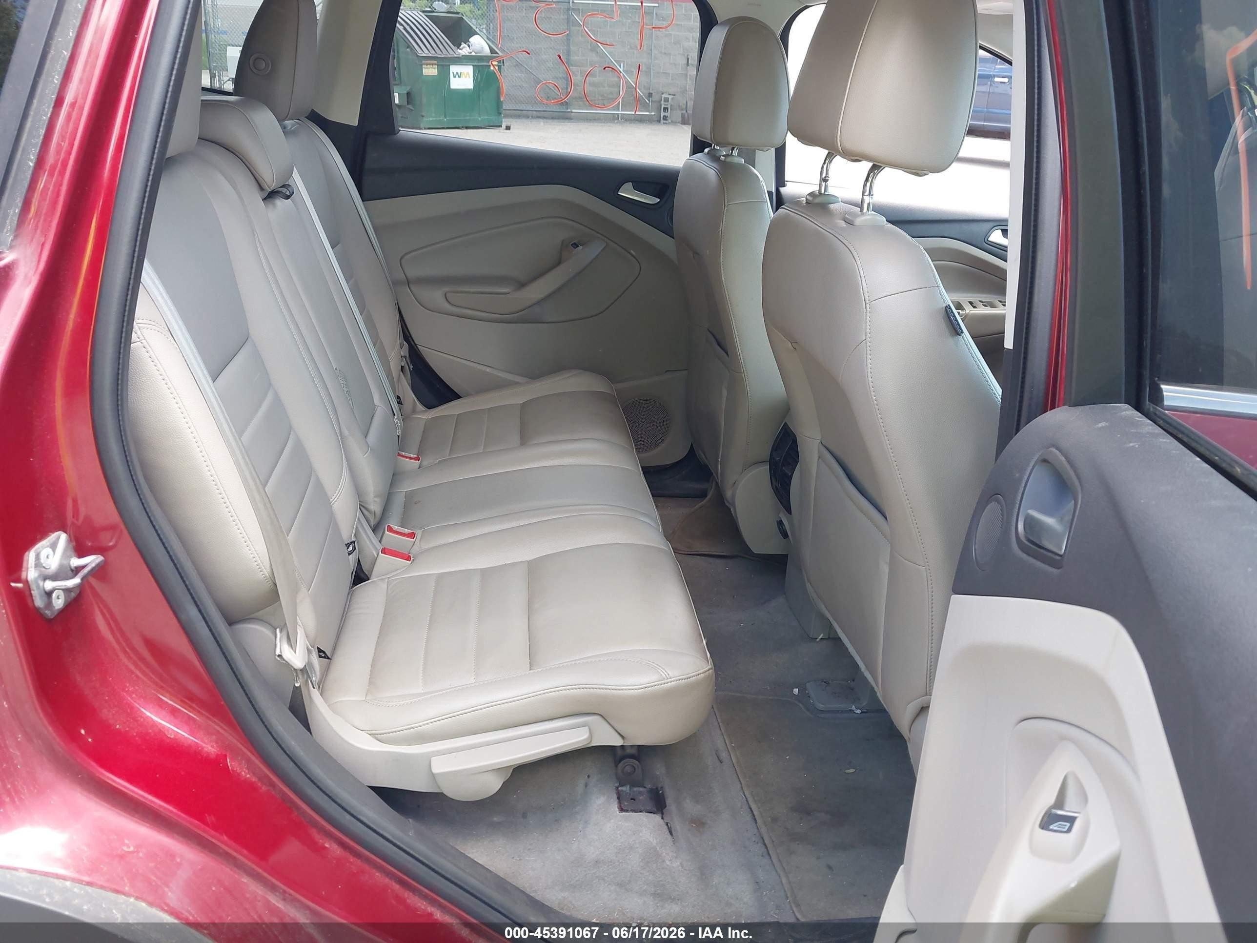 2013 Ford Escape VIN 1FMCU9HX9DUA45259 IAAI salvage auction — Normal Wear, Original (Maine), sold $700 on 2026-07-12 (photo 8)