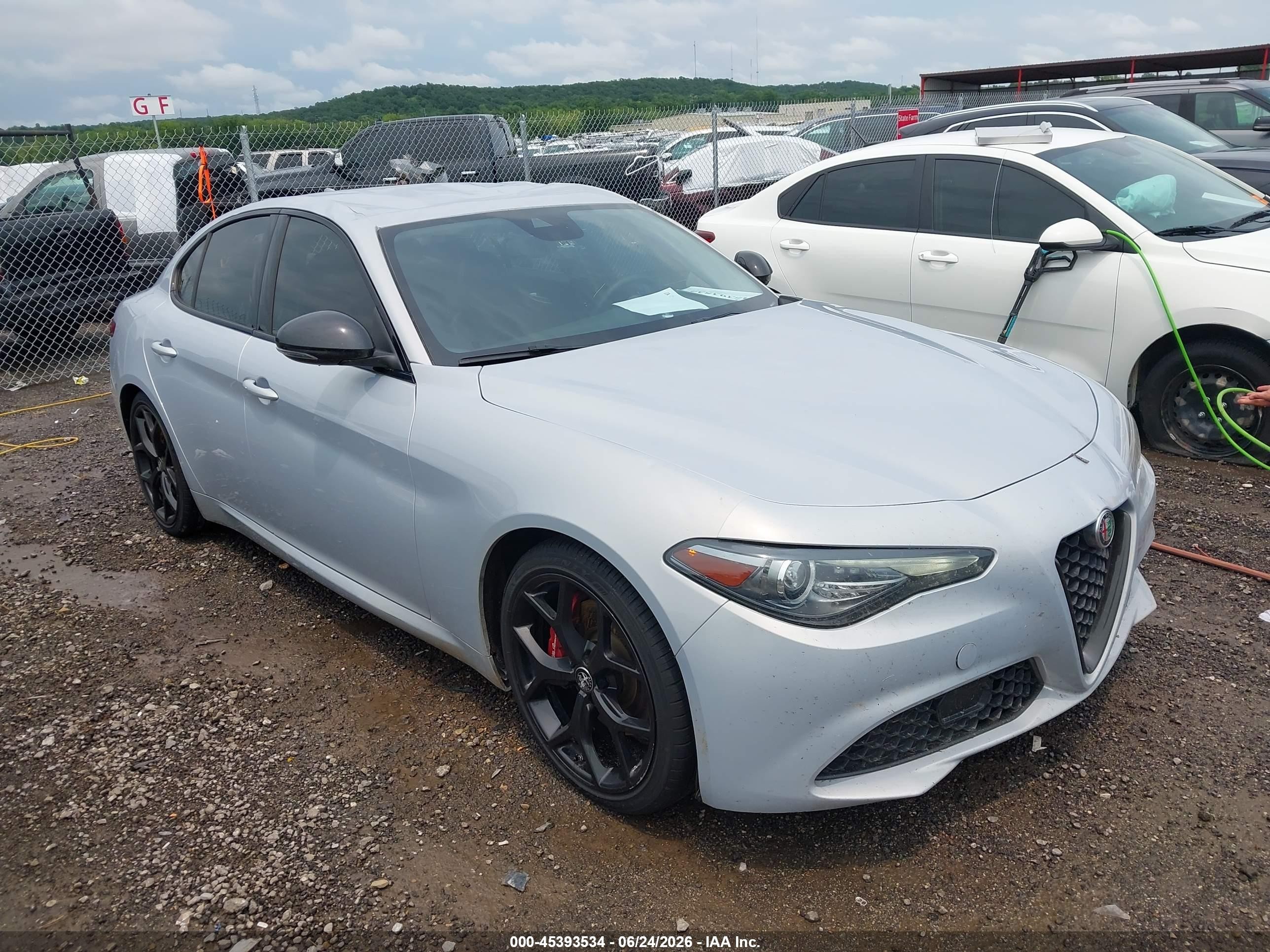 2020 Alfa romeo Giulia VIN ZARFAMANXL7638802 IAAI salvage auction — Hail, Clear (Oklahoma), sold $3,050 on 2026-09-08 (photo 1)