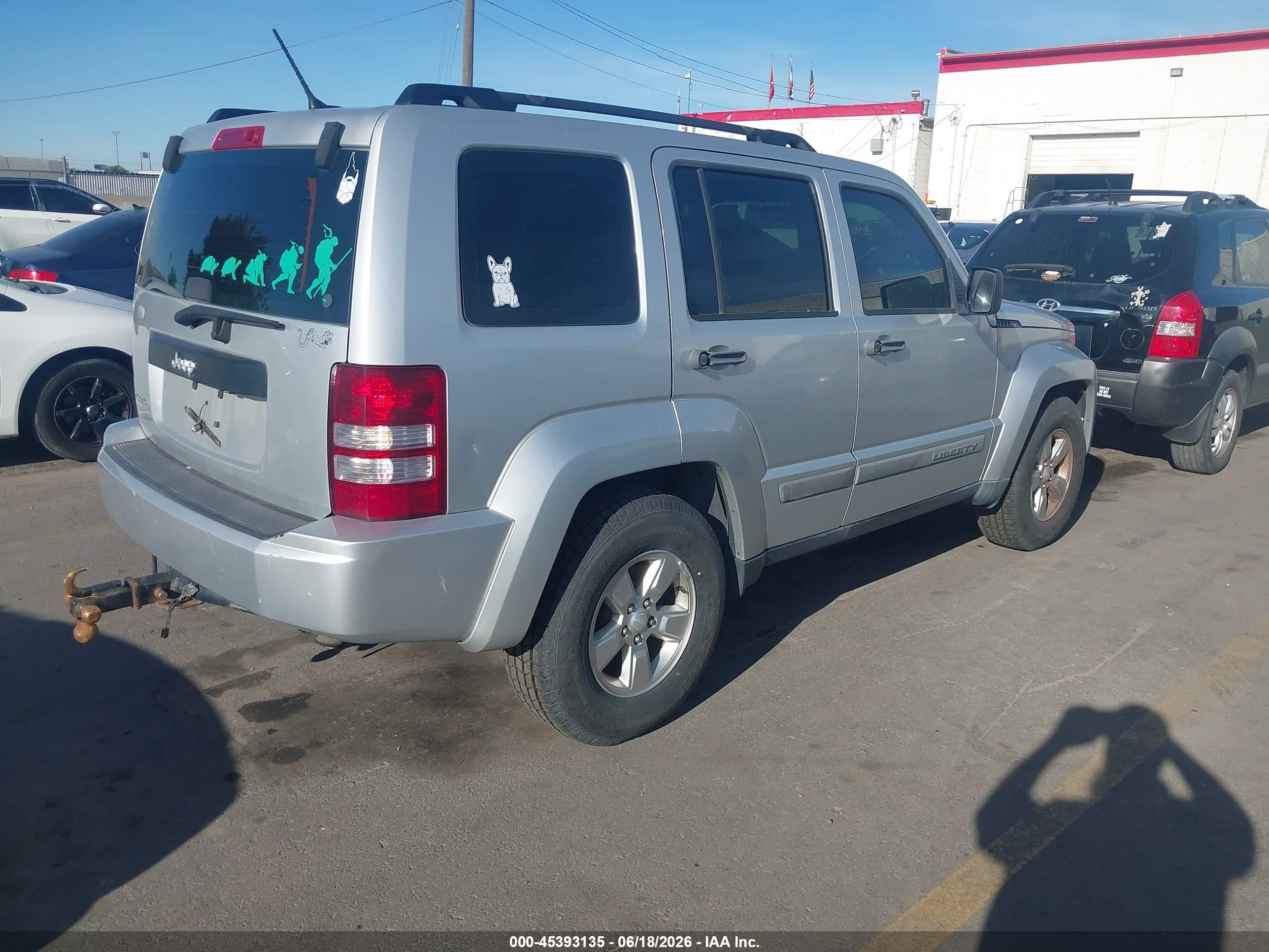 2011 Jeep Liberty VIN 1J4PN2GK8BW579509 IAAI salvage auction — Normal Wear, Clear (Idaho), sold $250 on 2026-07-09 (photo 4)