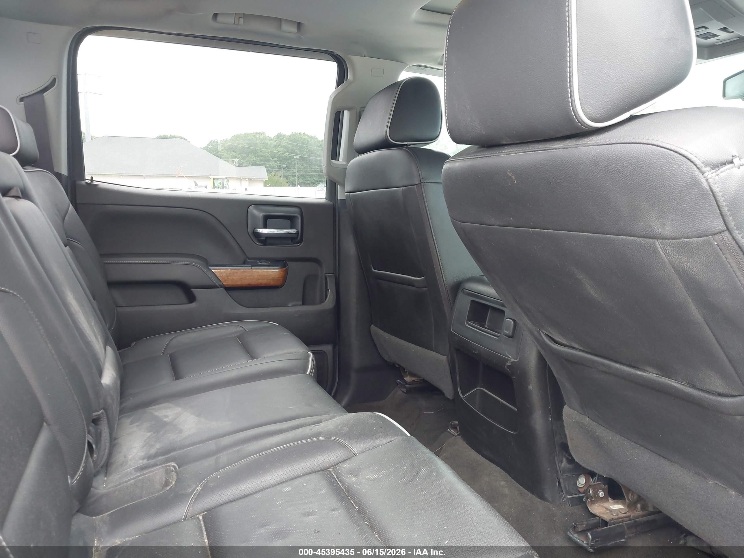 2017 Chevrolet Silverado VIN 1GC4K1EY3HF209869 IAAI salvage auction — Front & Rear, Salvage (California), sold $21,500 on 2026-07-18 (photo 7)