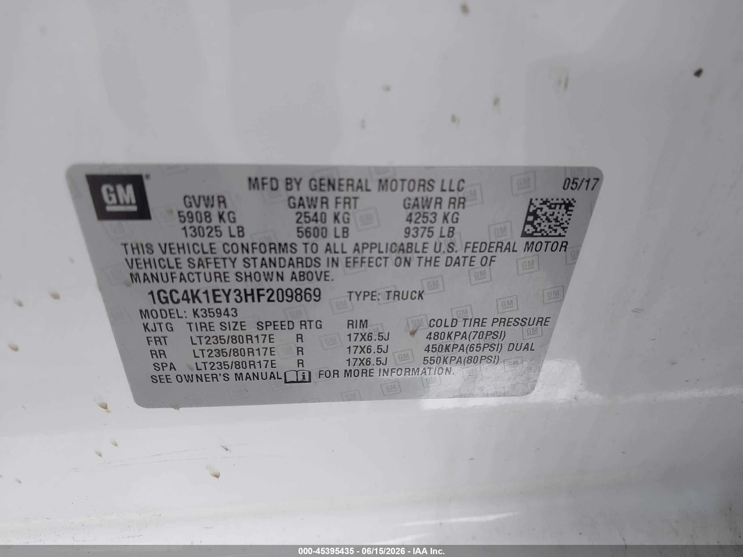 2017 Chevrolet Silverado VIN 1GC4K1EY3HF209869 IAAI salvage auction — Front & Rear, Salvage (California), sold $21,500 on 2026-07-18 (photo 8)