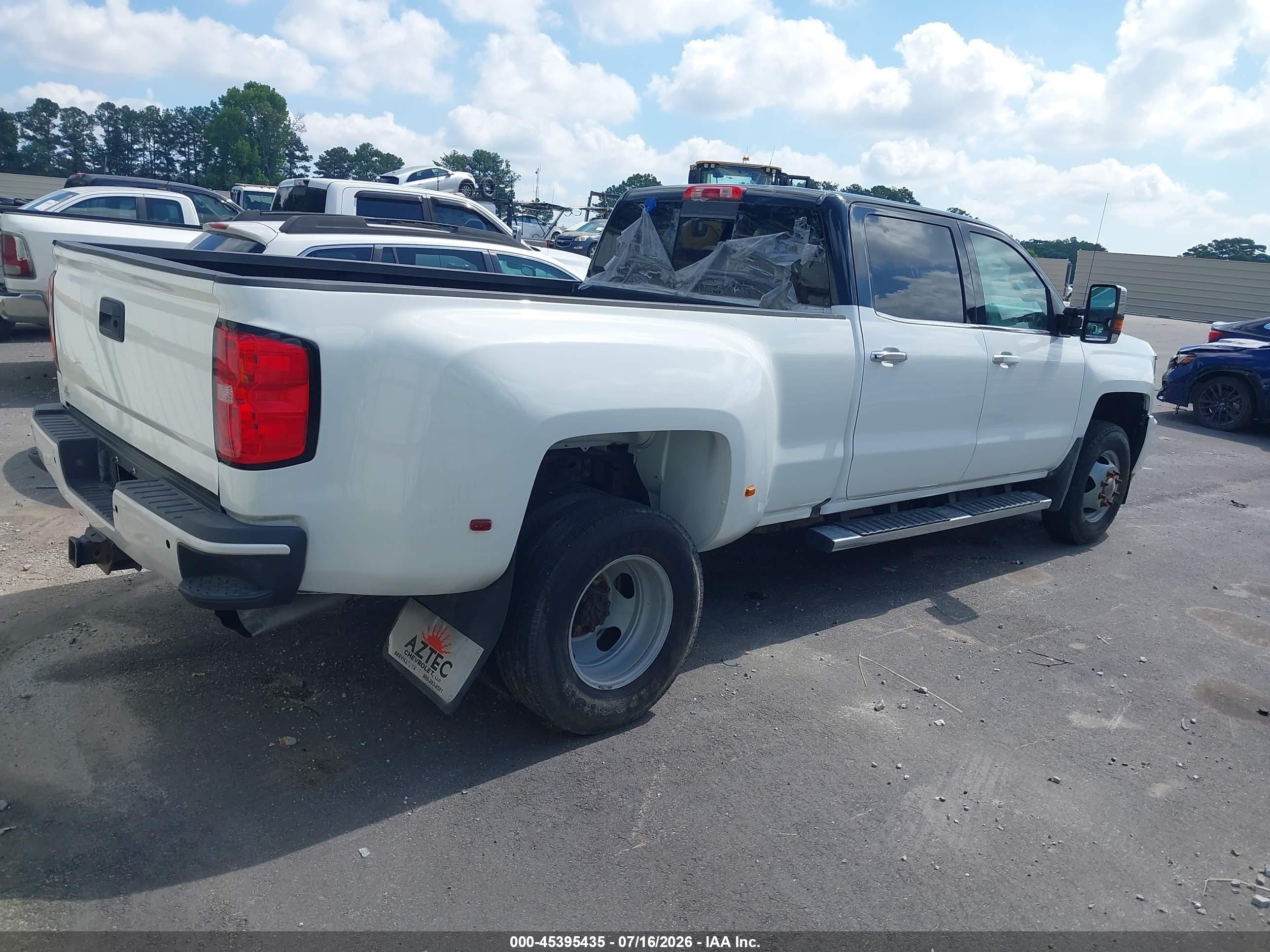 2017 Chevrolet Silverado VIN 1GC4K1EY3HF209869 IAAI salvage auction — Front & Rear, Salvage (California), sold $21,500 on 2026-07-18 (photo 4)