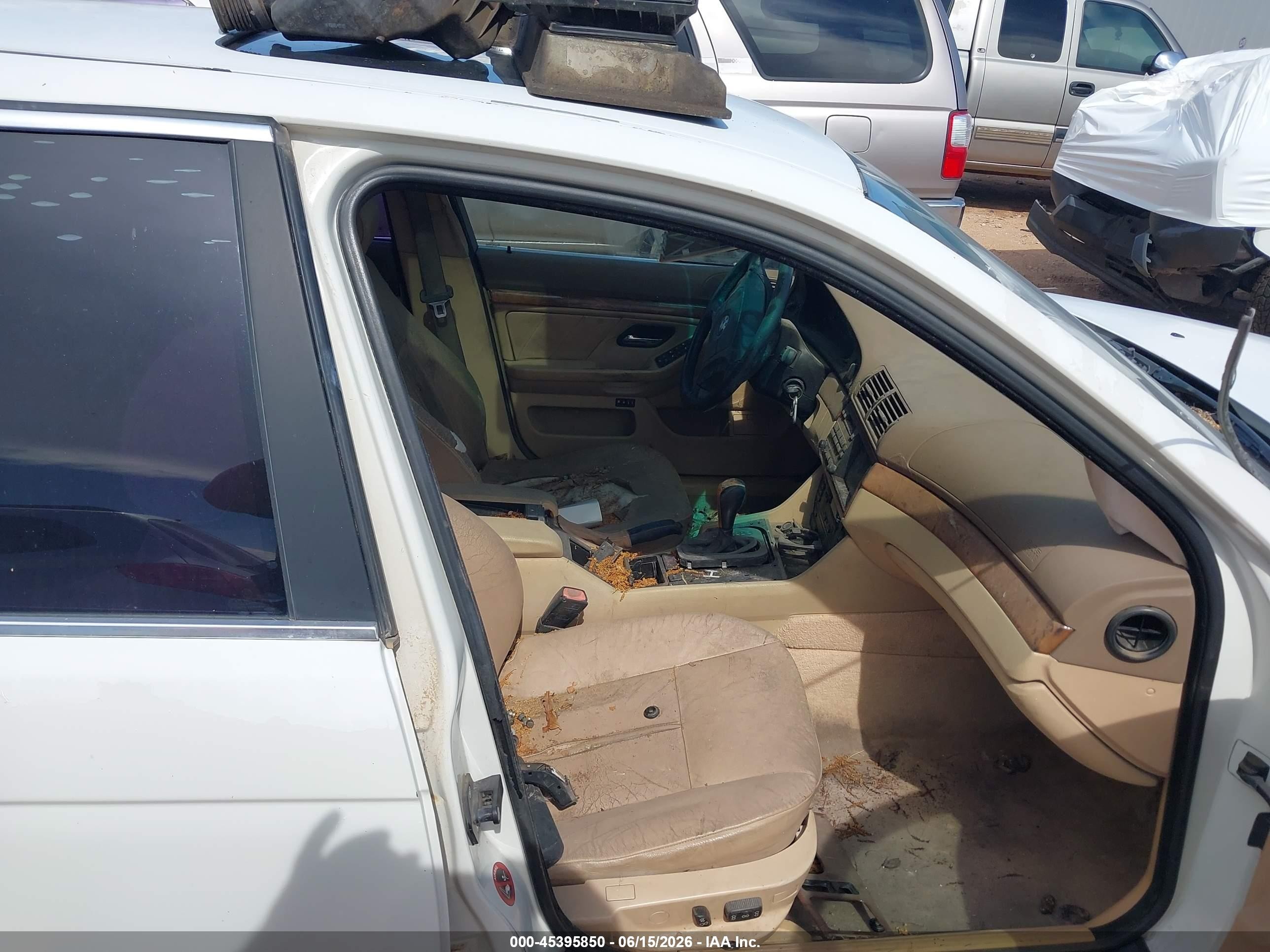 2000 BMW 5 Series VIN WBADN6349YGM65753 IAAI salvage auction — Normal Wear, Clear-Dealer Only (Arizona), sold $225 on 2026-07-02 (photo 5)