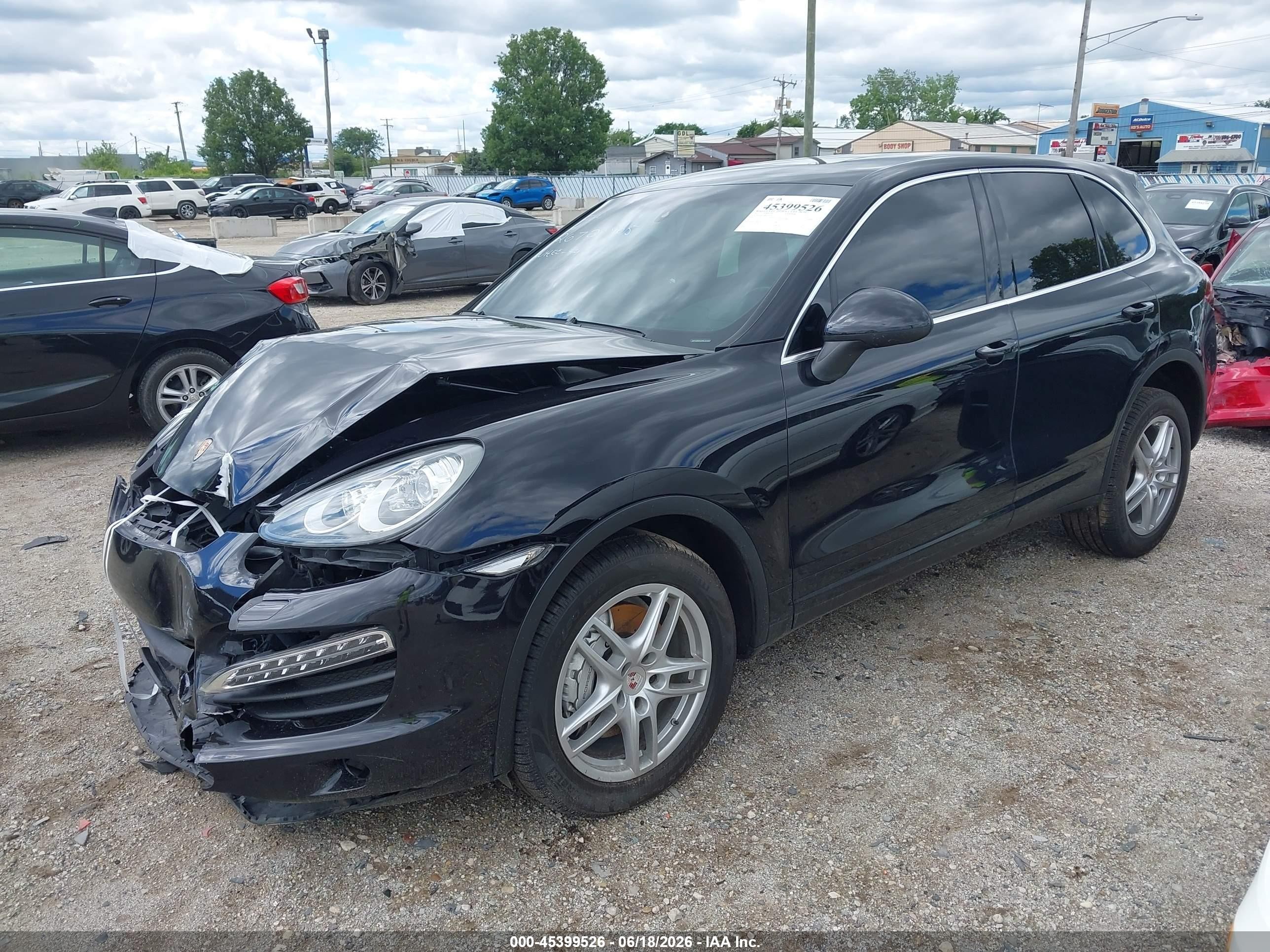 2011 Porsche Cayenne VIN WP1AB2A24BLA46392 IAAI salvage auction — Normal Wear, Clear (Illinois), sold $1,800 on 2026-07-05 (photo 2)