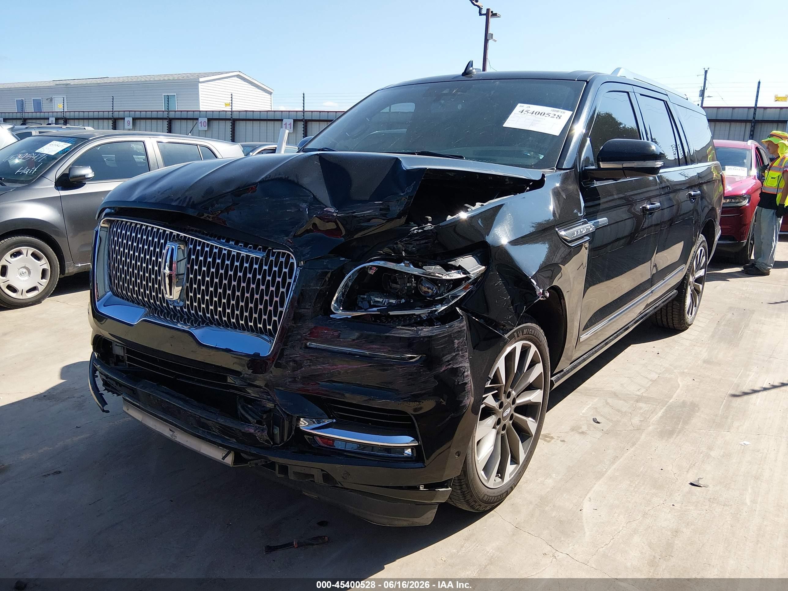 2021 Lincoln Navigator VIN 5LMJJ3KT3MEL02877 IAAI salvage auction — Front End, Original (Texas), sold $13,000 on 2026-09-11 (photo 2)