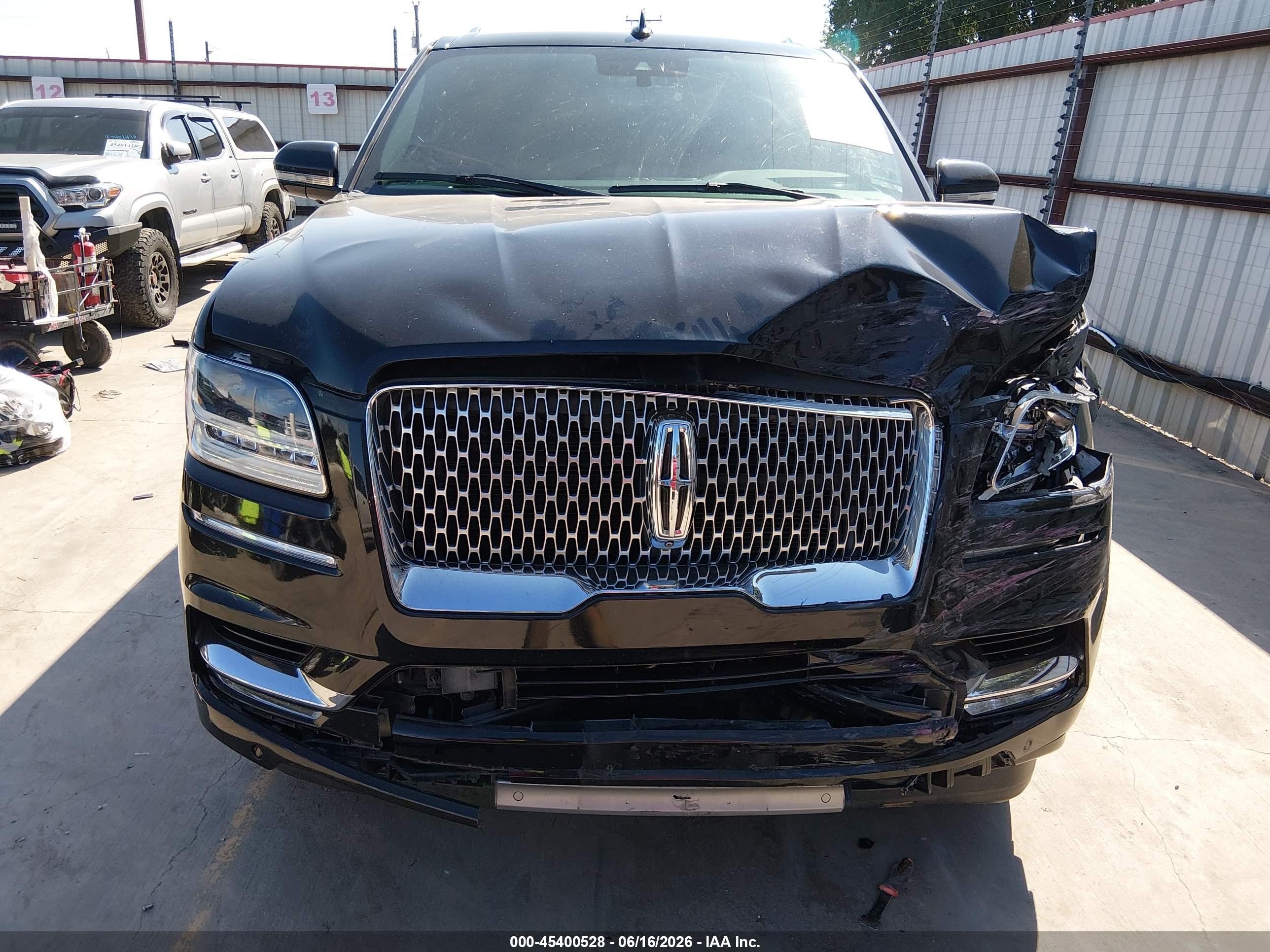 2021 Lincoln Navigator VIN 5LMJJ3KT3MEL02877 IAAI salvage auction — Front End, Original (Texas), sold $13,000 on 2026-09-11 (photo 6)