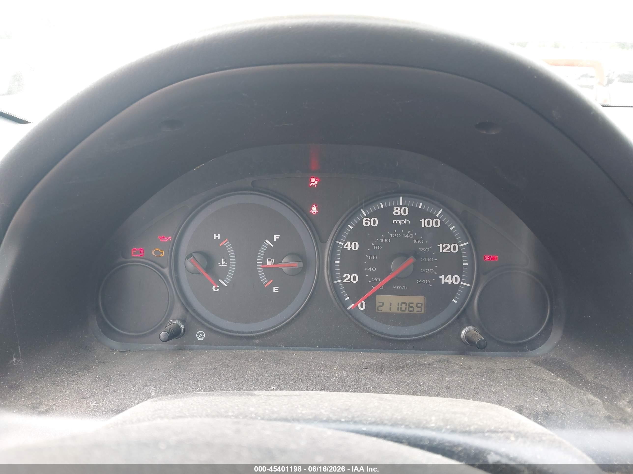 2005 Honda Civic VIN 1HGEM21335L070467 IAAI salvage auction — Normal Wear, Clear-Dealer Only (Oregon), sold $225 on 2026-07-09 (photo 7)