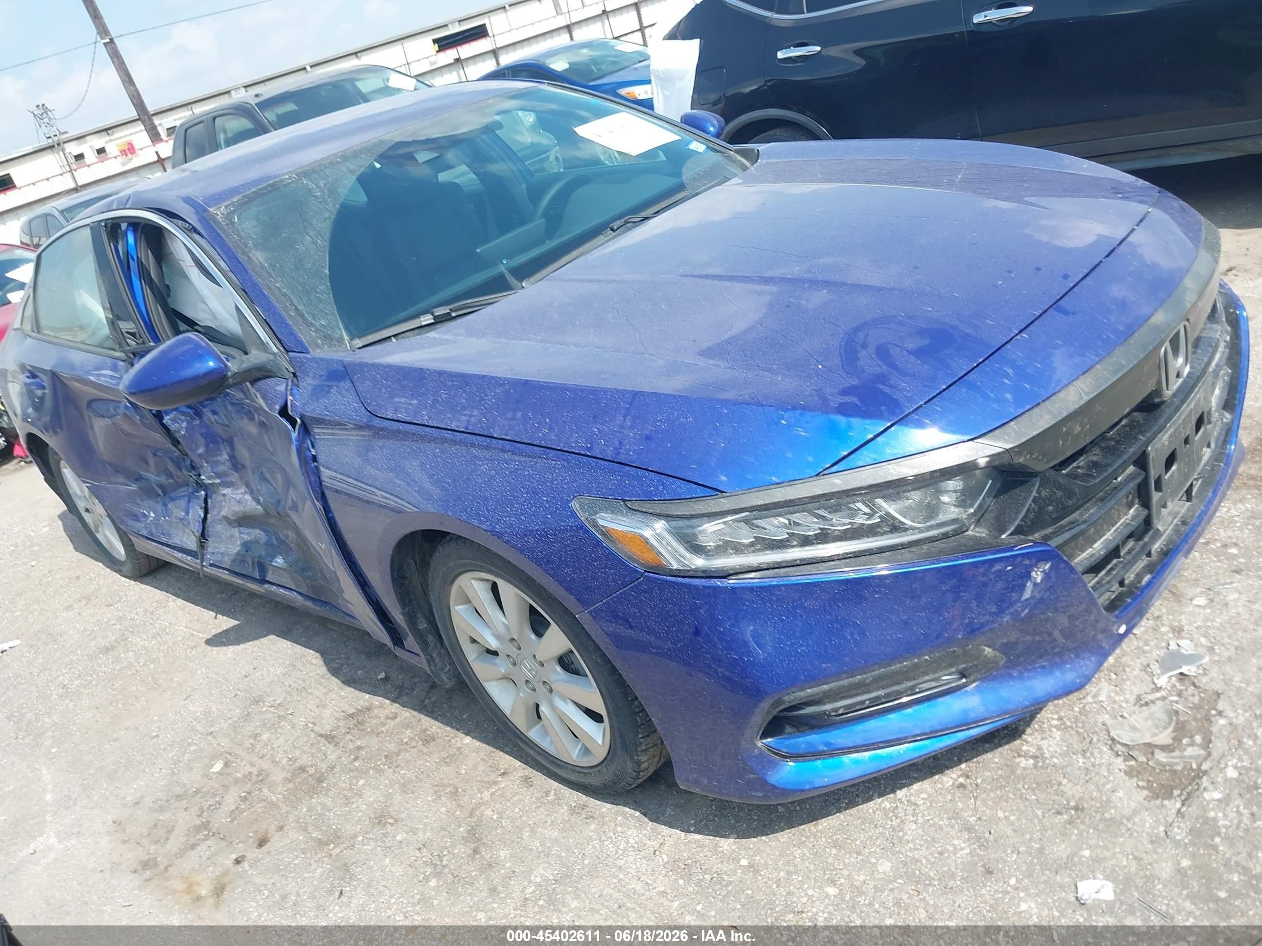 2020 Honda Accord VIN 1HGCV1F38LA069735 — IAAI salvage auction photo