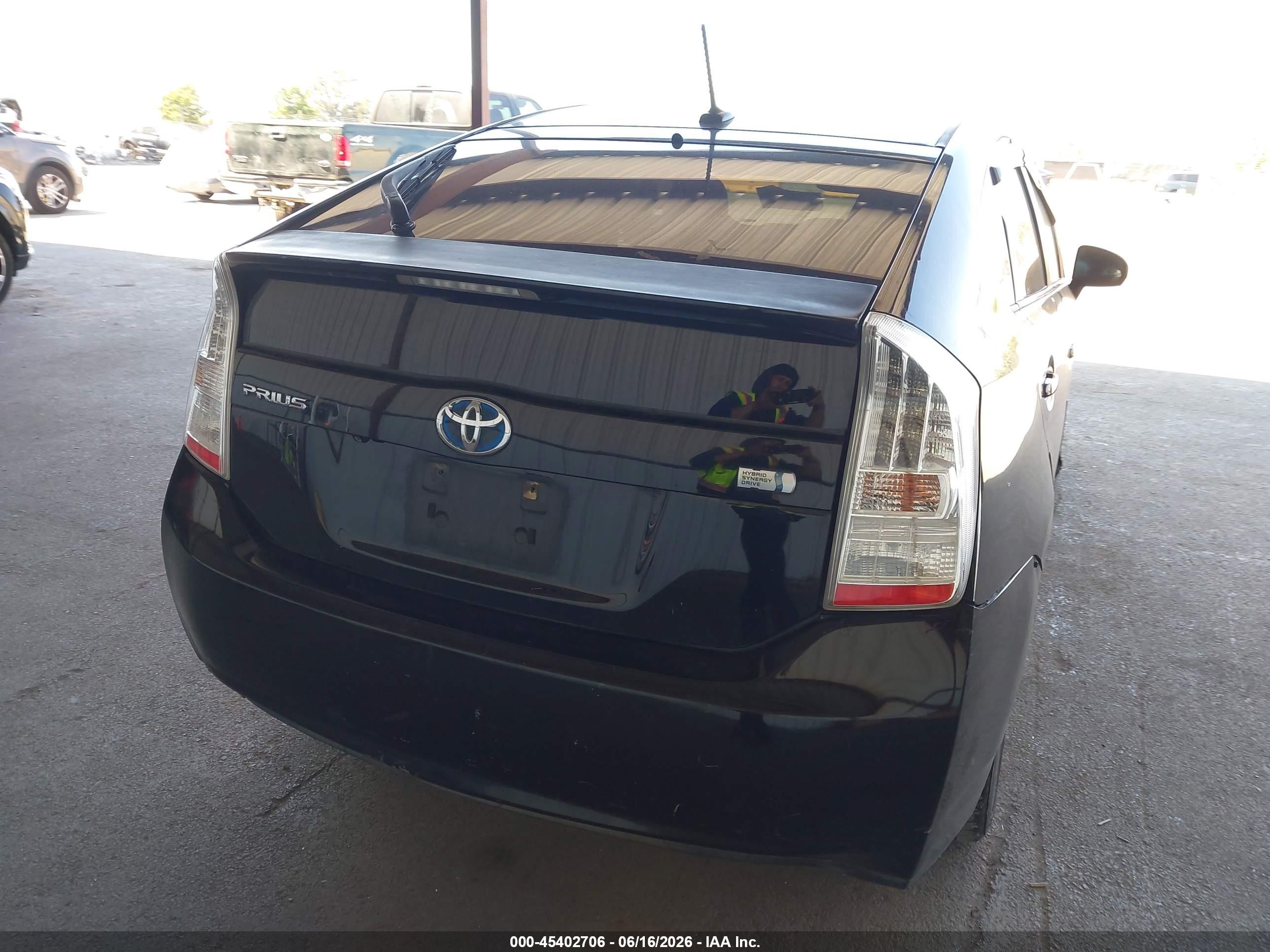 2010 Toyota Prius VIN JTDKN3DU3A0147911 IAAI salvage auction — Unknown, Salvage (California), sold $825 on 2026-07-09 (photo 4)