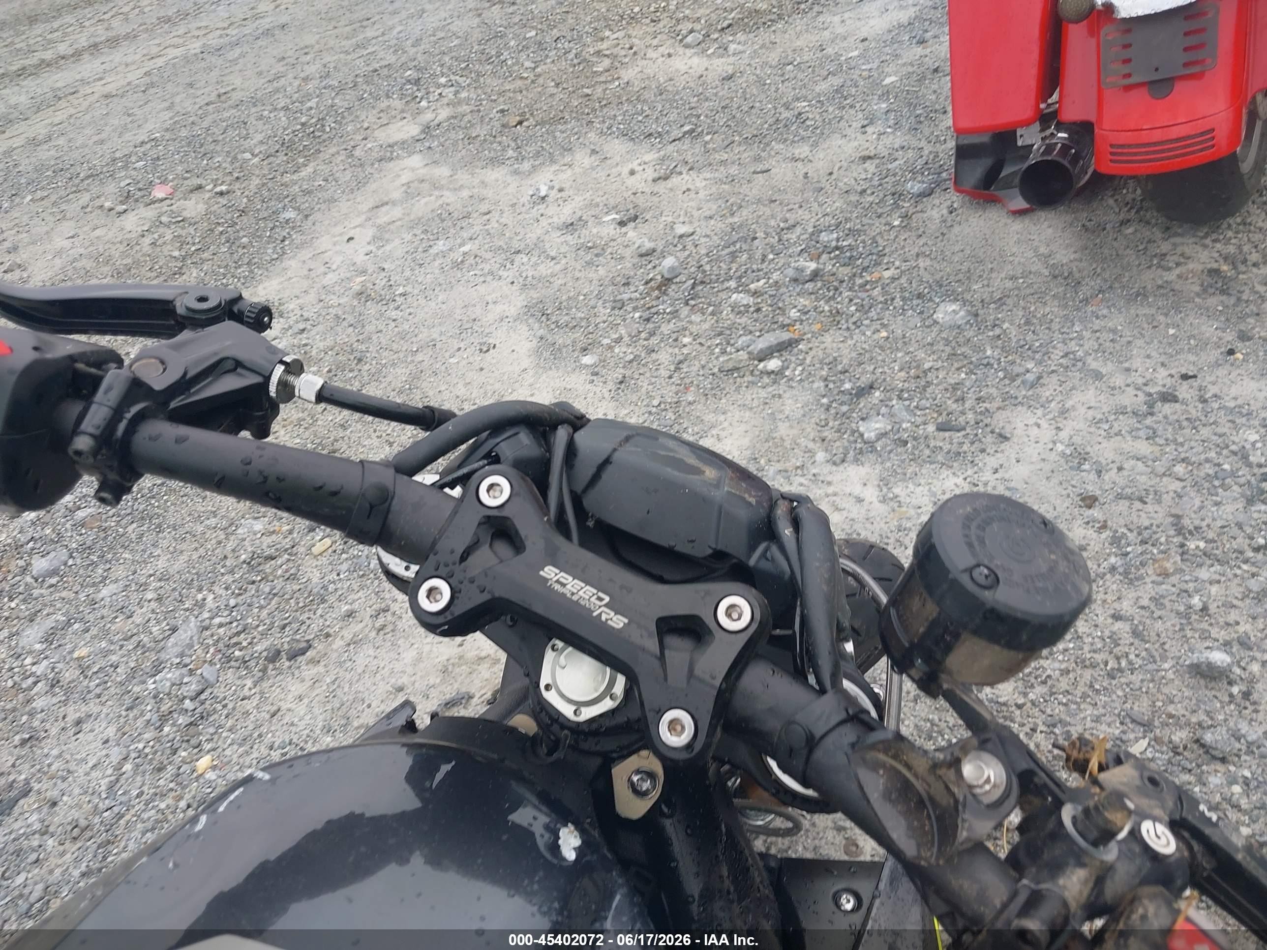 2025 Triumph motorcycle Speed triple VIN SMTP11S4XSTCG5575 IAAI salvage auction — Rollover, Salvage (Georgia), sold $925 on 2026-09-09 (photo 7)