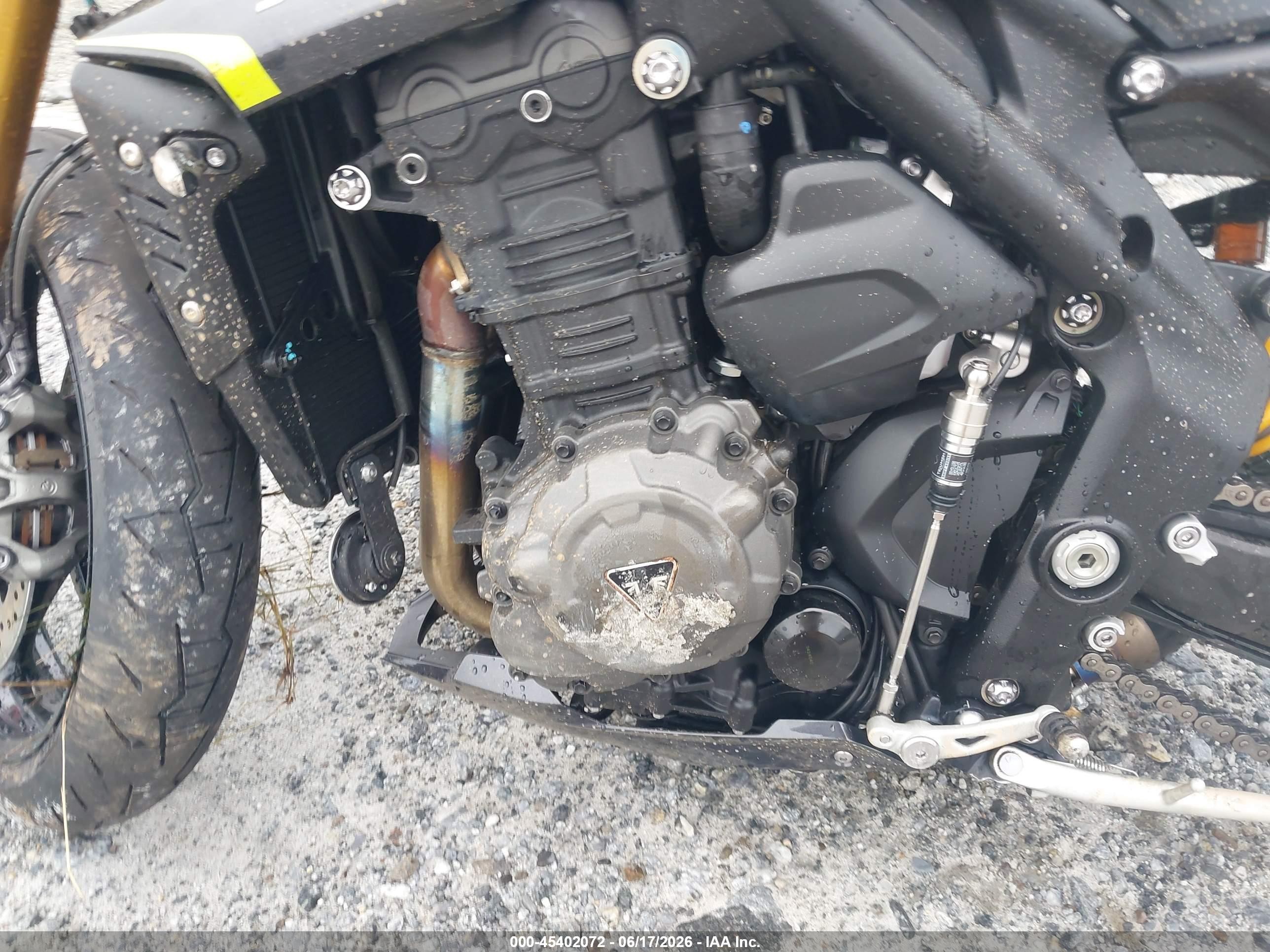 2025 Triumph motorcycle Speed triple VIN SMTP11S4XSTCG5575 IAAI salvage auction — Rollover, Salvage (Georgia), sold $925 on 2026-09-09 (photo 9)