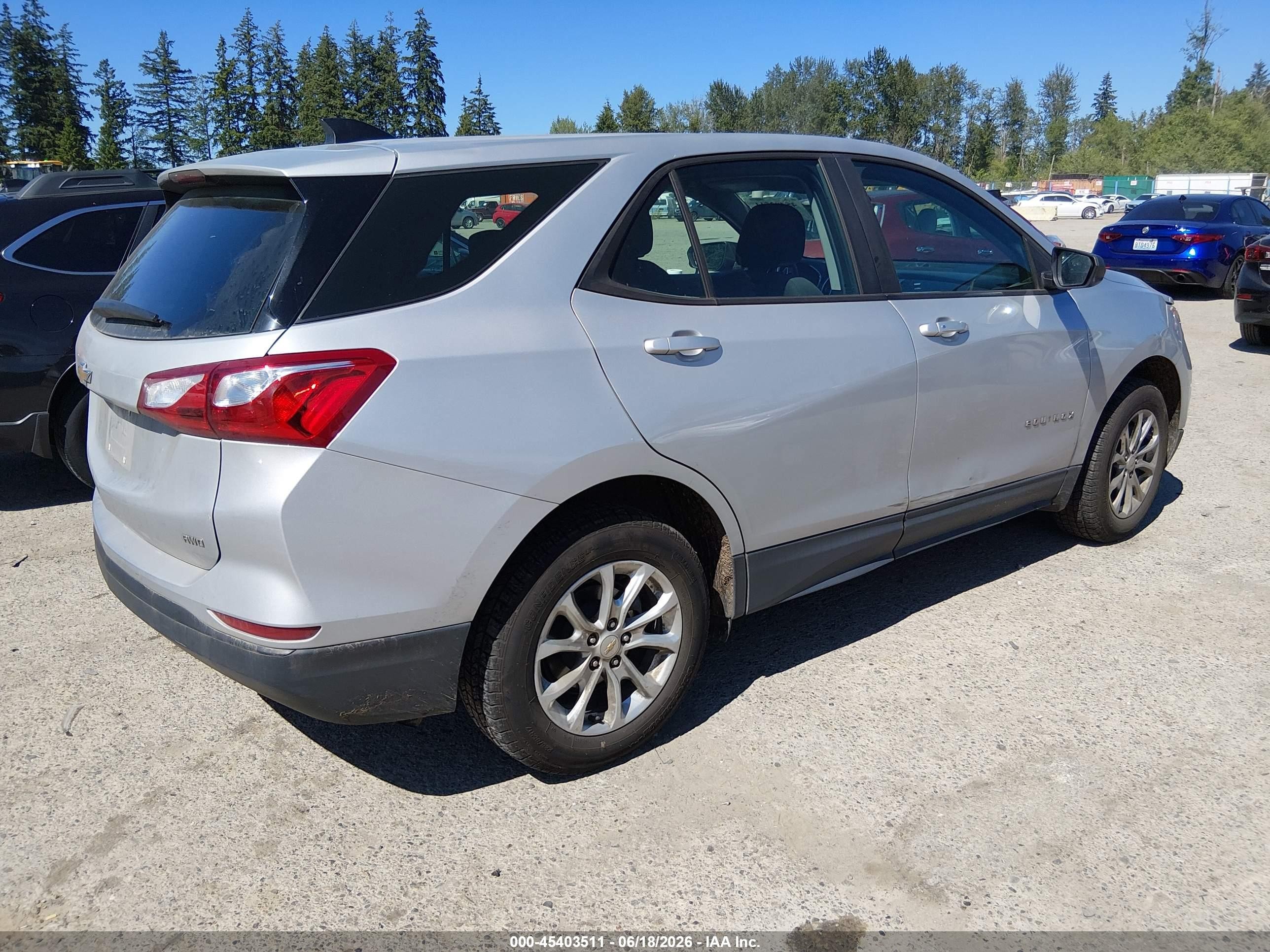 2020 Chevrolet Equinox VIN 2GNAXSEV5L6135249 IAAI salvage auction — Side, Bill Of Sale (Washington), sold $3,500 on 2026-07-11 (photo 4)