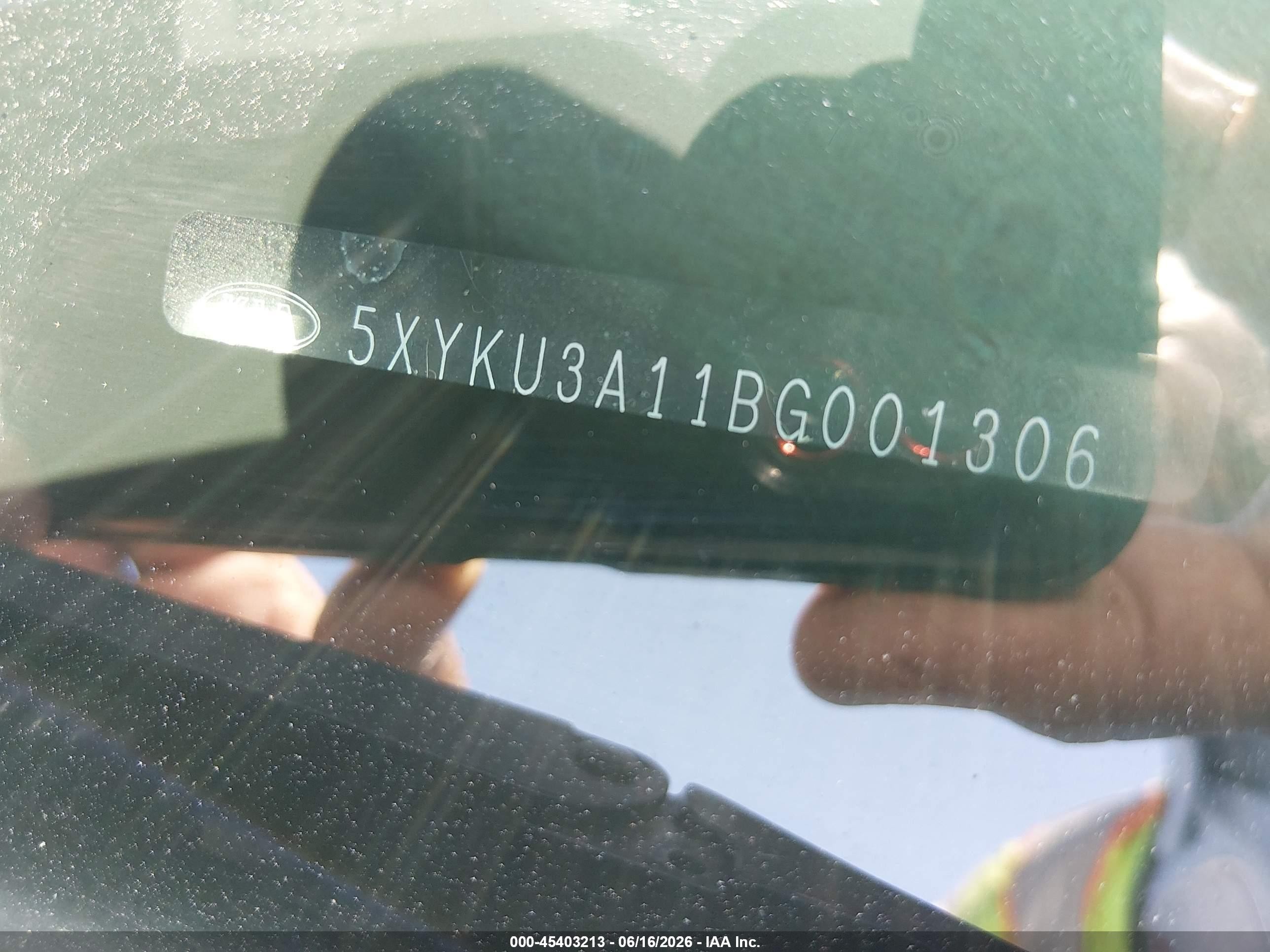 2011 Kia Sorento VIN 5XYKU3A11BG001306 IAAI salvage auction — Normal Wear, Duplicate Paperwork (California), sold $375 on 2026-07-09 (photo 9)