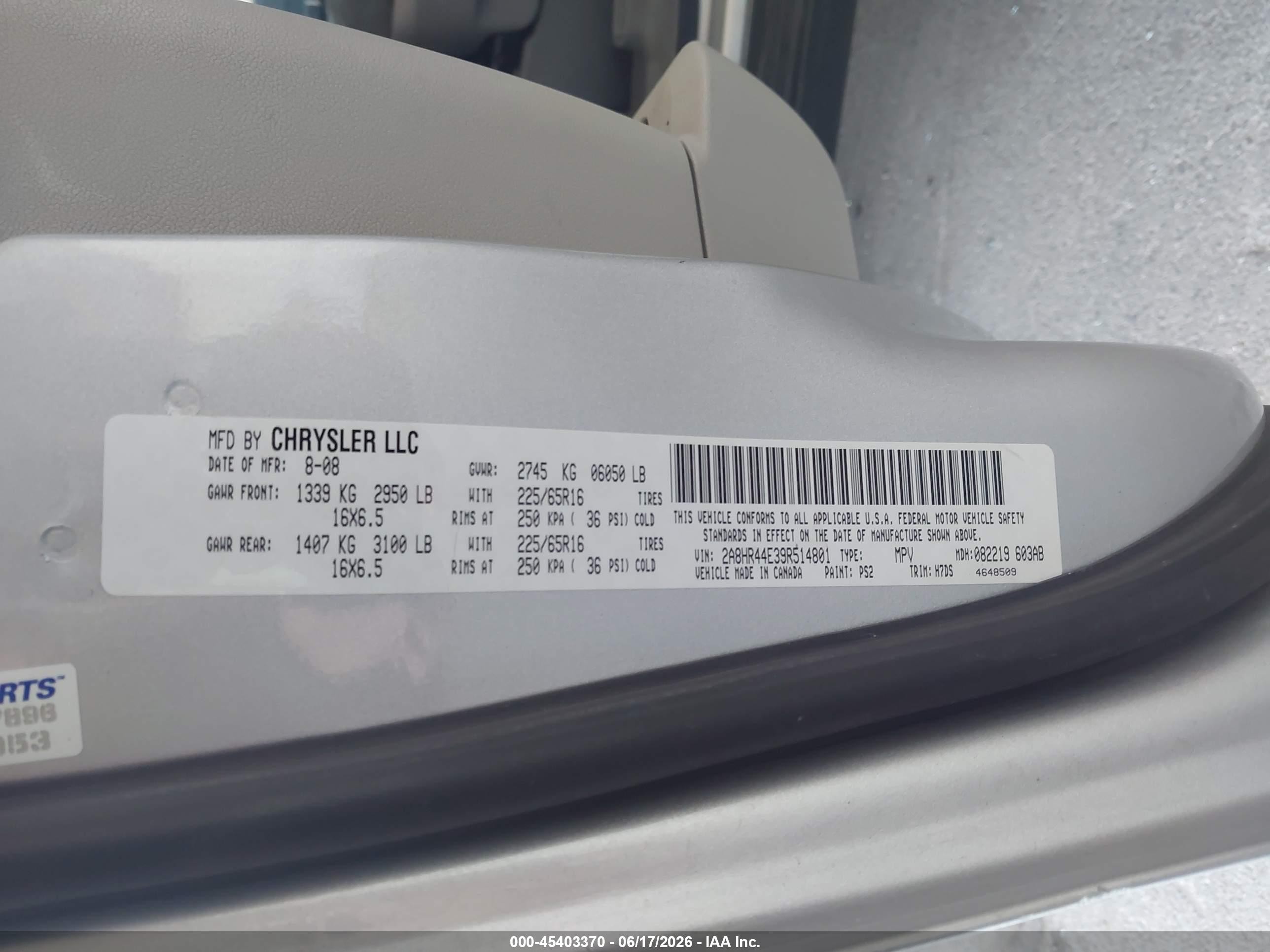 2009 Chrysler Town & Country VIN 2A8HR44E39R514801 IAAI salvage auction — Side, Salvage (California), sold $850 on 2026-07-09 (photo 9)