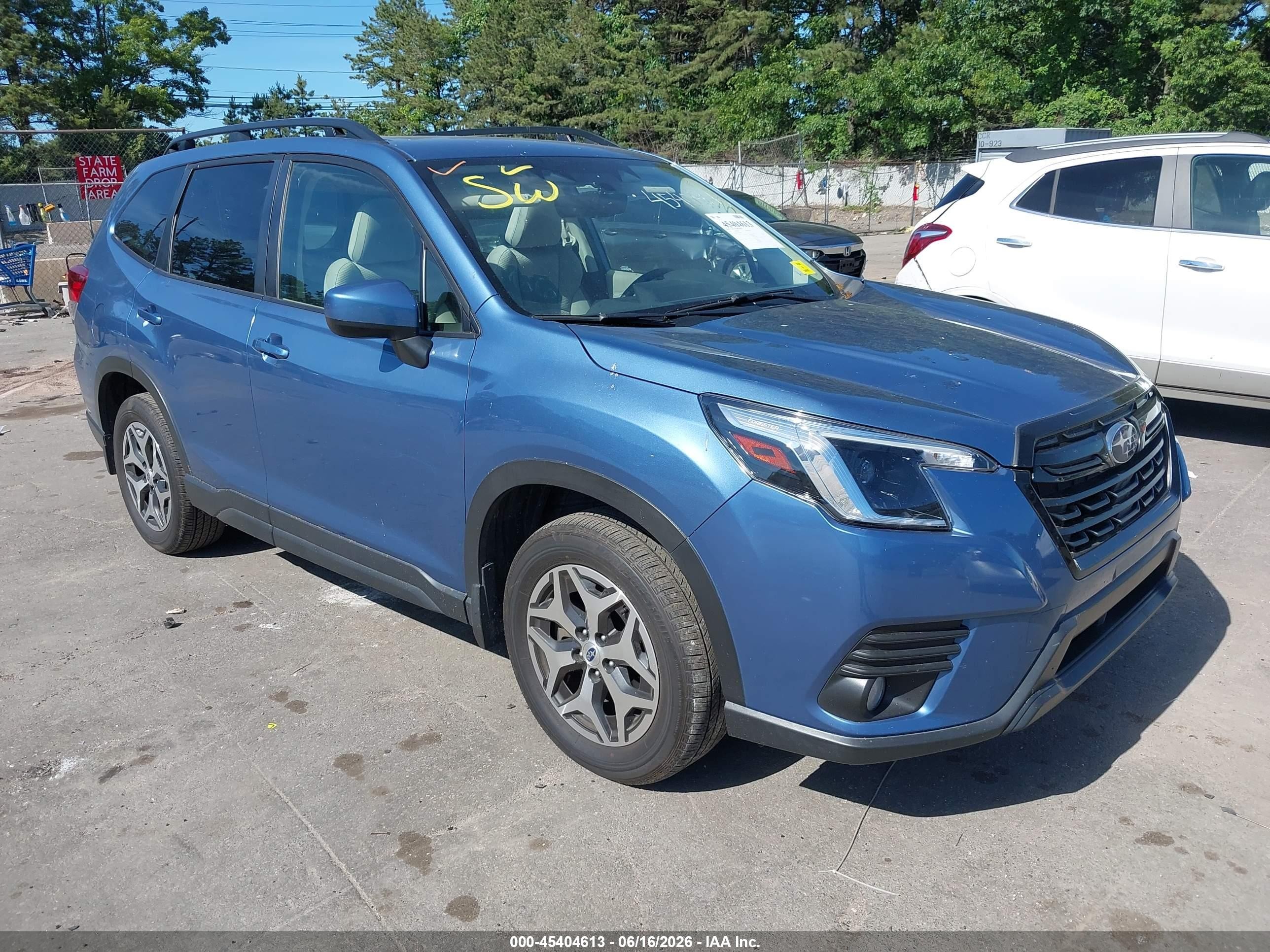 2023 Subaru Forester VIN JF2SKADC9PH518862 — IAAI salvage auction photo