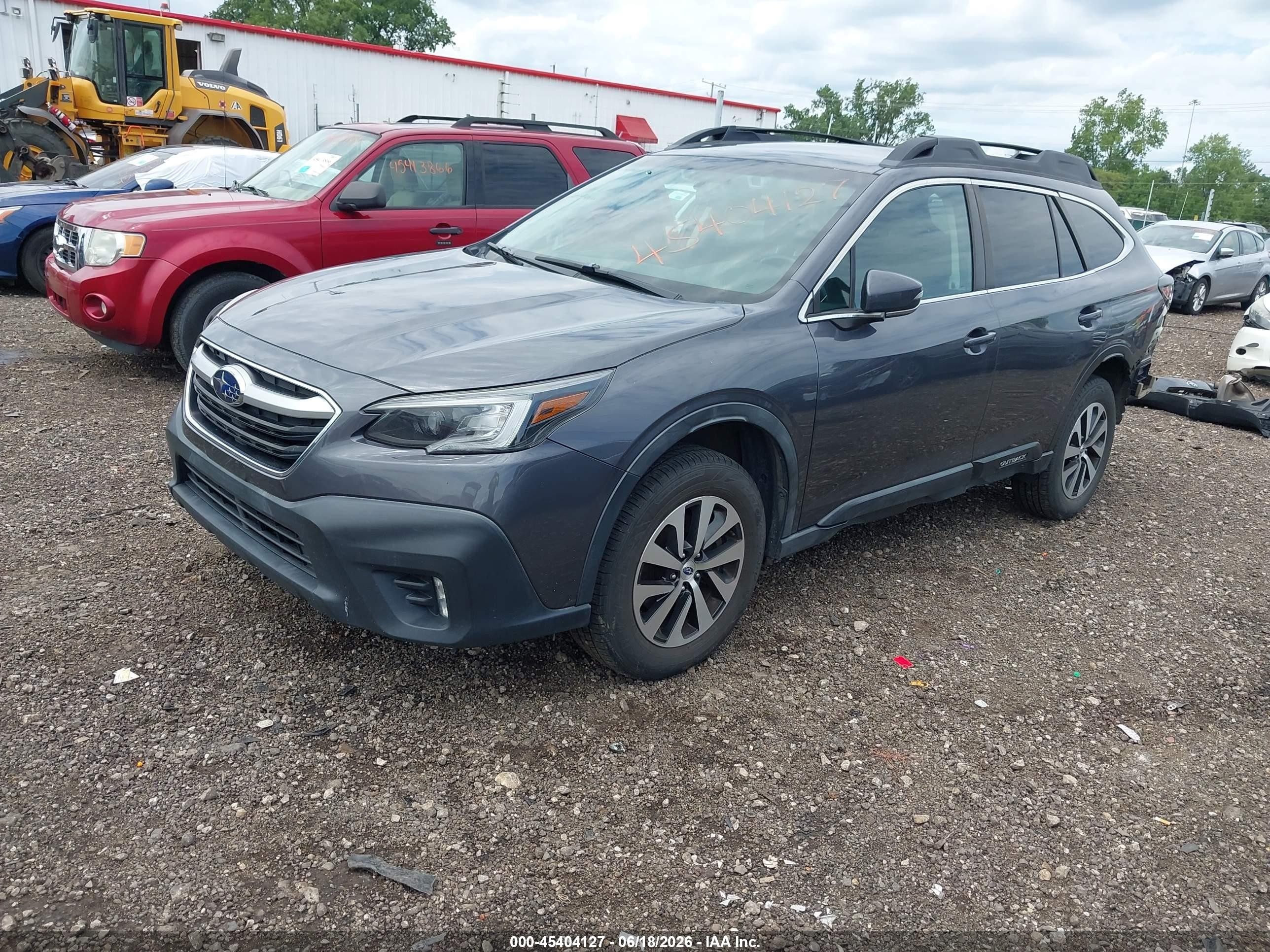 2020 Subaru Outback VIN 4S4BTACC7L3182368 IAAI salvage auction — Rear End, Salvage (Ohio), sold $4,300 on 2026-07-10 (photo 2)
