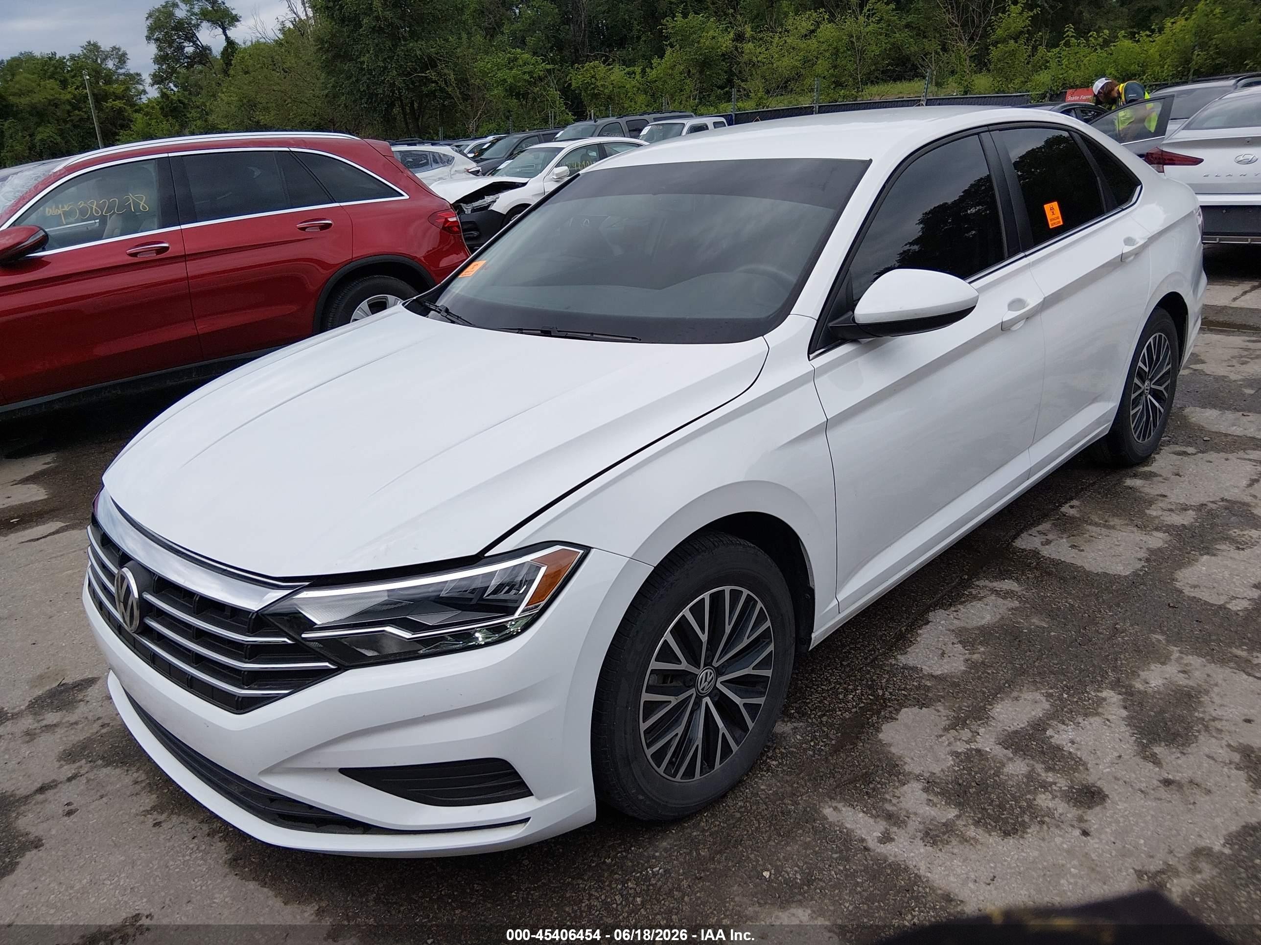 2021 Volkswagen Jetta VIN 3VWC57BU8MM083457 IAAI salvage auction — Water/Flood, Salvage (Kansas), sold $2,975 on 2026-09-09 (photo 2)