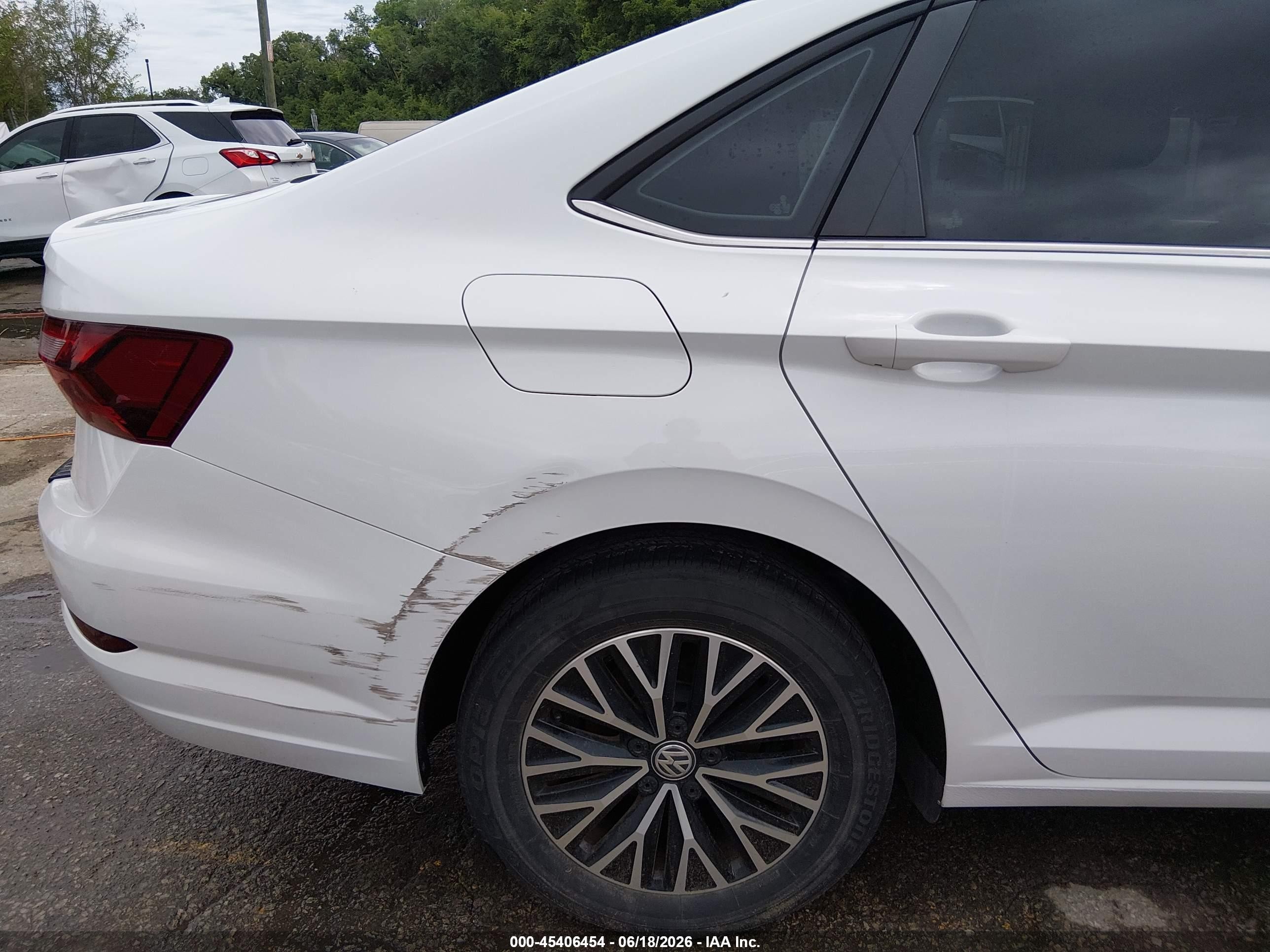 2021 Volkswagen Jetta VIN 3VWC57BU8MM083457 IAAI salvage auction — Water/Flood, Salvage (Kansas), sold $2,975 on 2026-09-09 (photo 6)