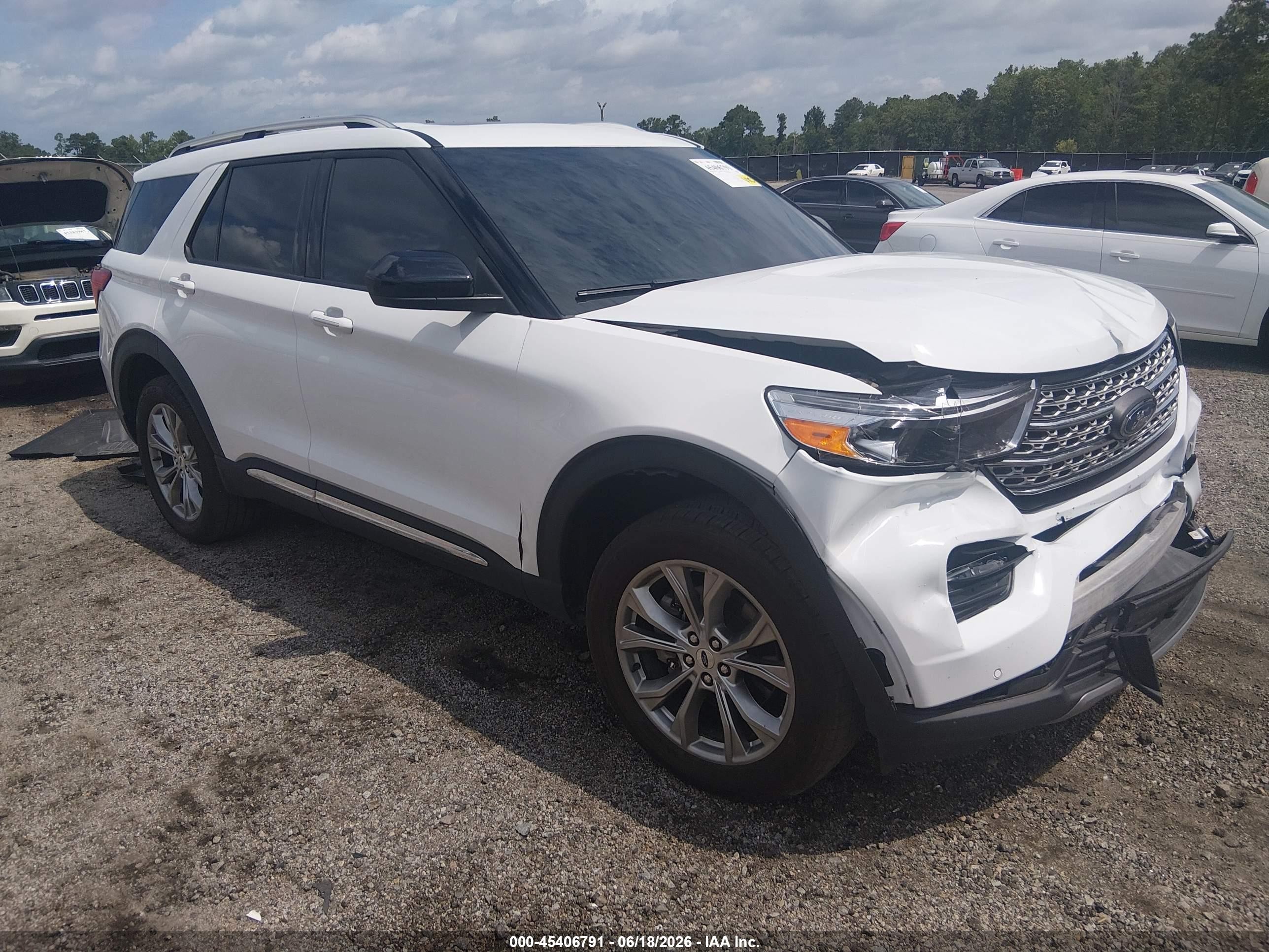 2024 Ford Explorer VIN 1FMSK8FH7RGA31079 — IAAI salvage auction photo