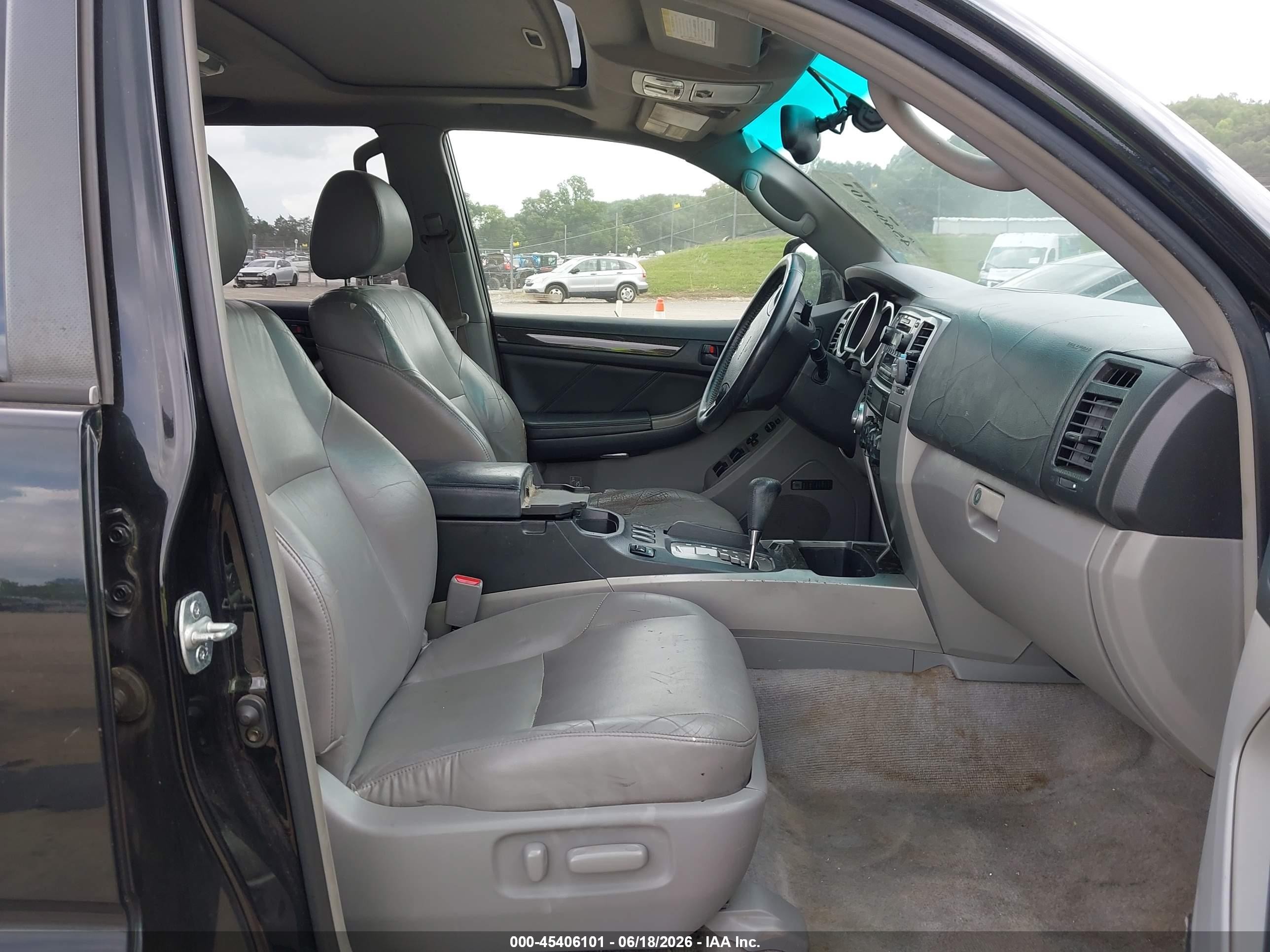 2004 Toyota 4Runner VIN JTEBU17R248021877 IAAI salvage auction — Theft, Clear (Tennessee), sold $3,400 on 2026-07-12 (photo 5)