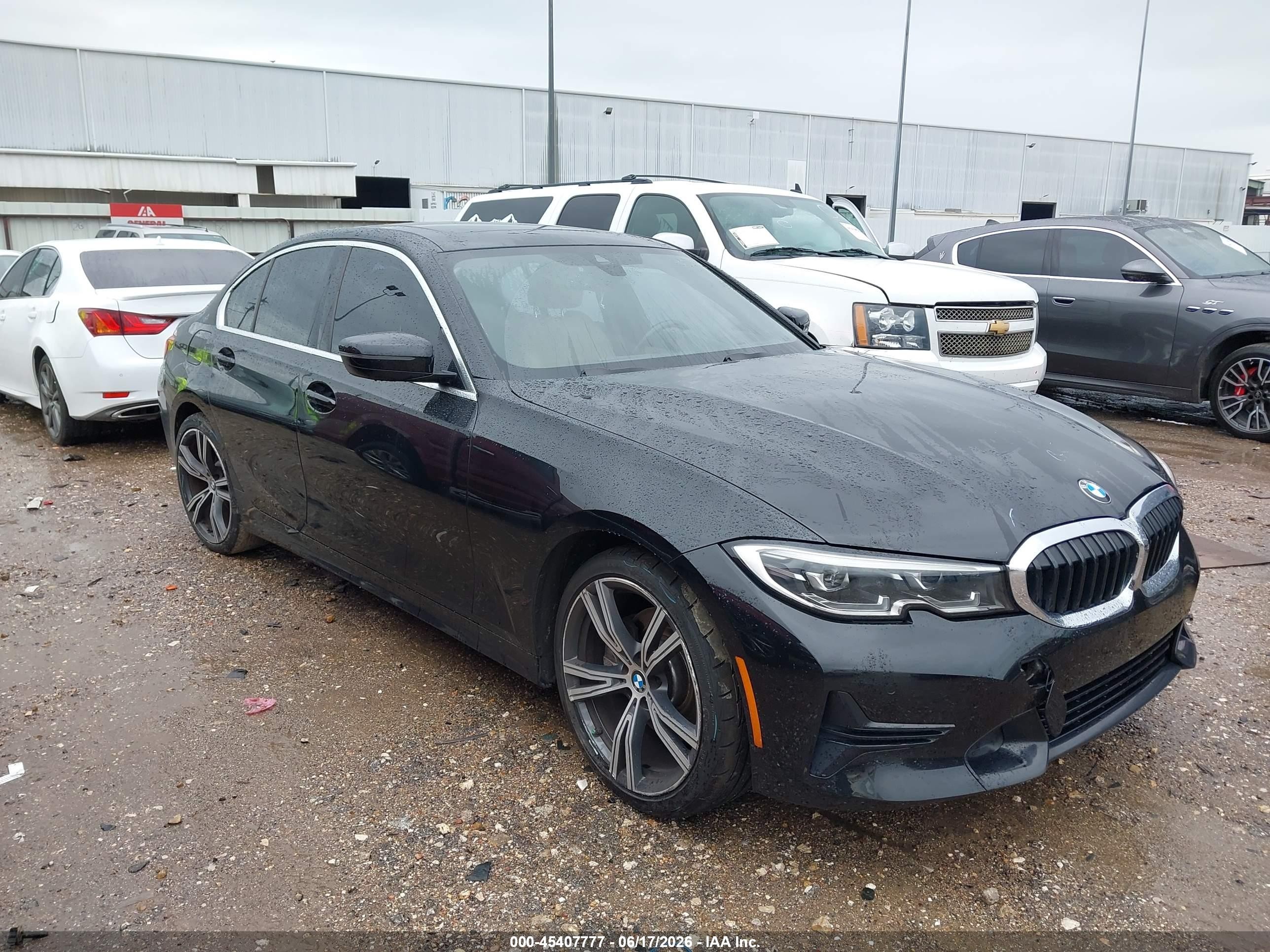 2021 BMW 3 Series VIN WBA5R7C01MFK48595 — IAAI salvage auction photo