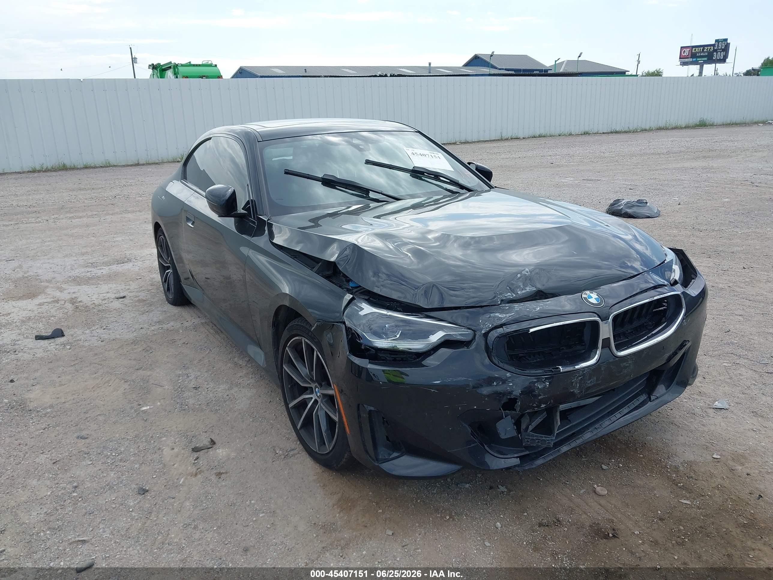 2024 BMW 2 Series VIN 3MW33CM0XR8E13883 — IAAI salvage auction photo