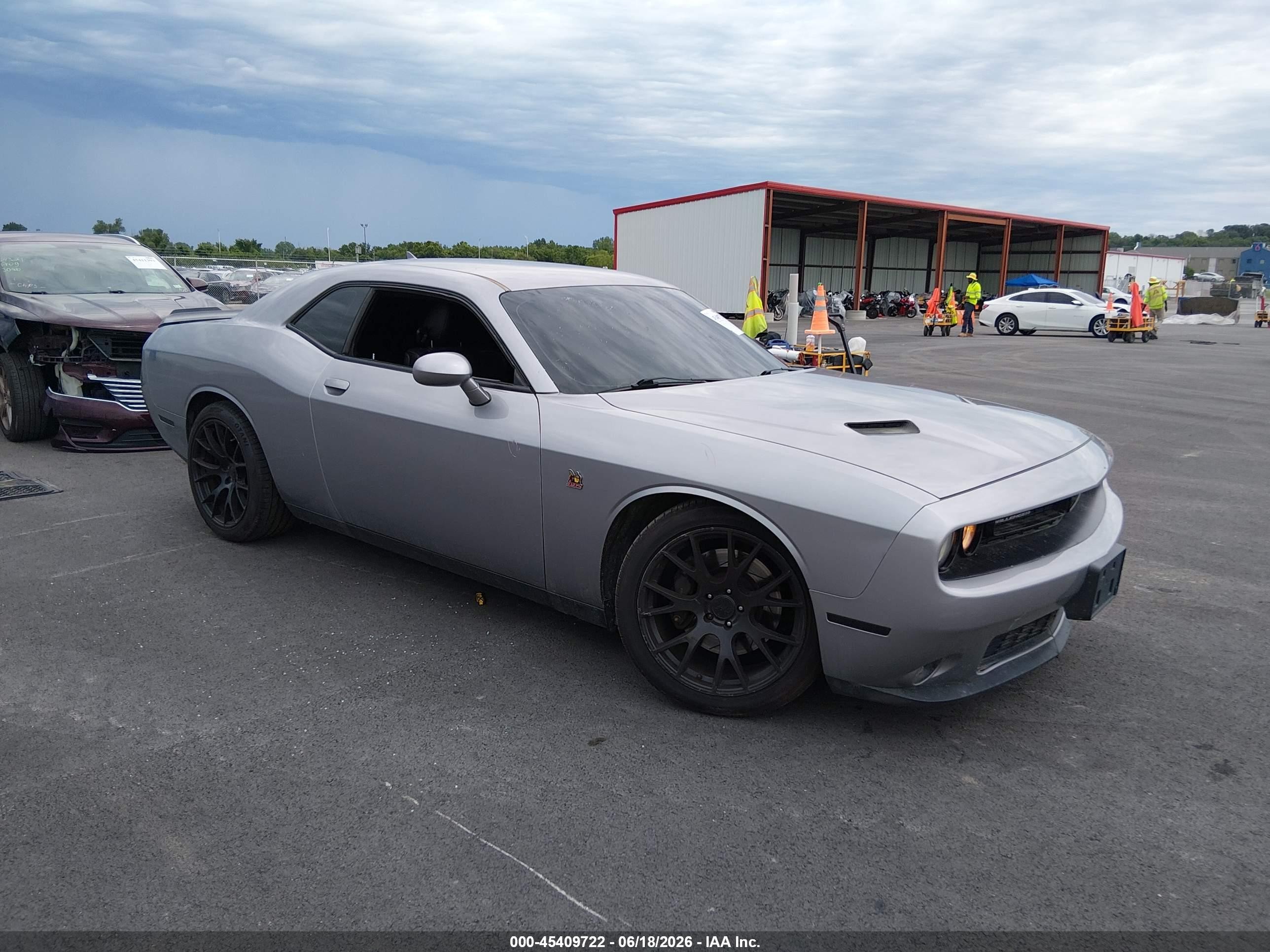 2018 Dodge Challenger VIN 2C3CDZFJ1JH241122 — IAAI salvage auction photo