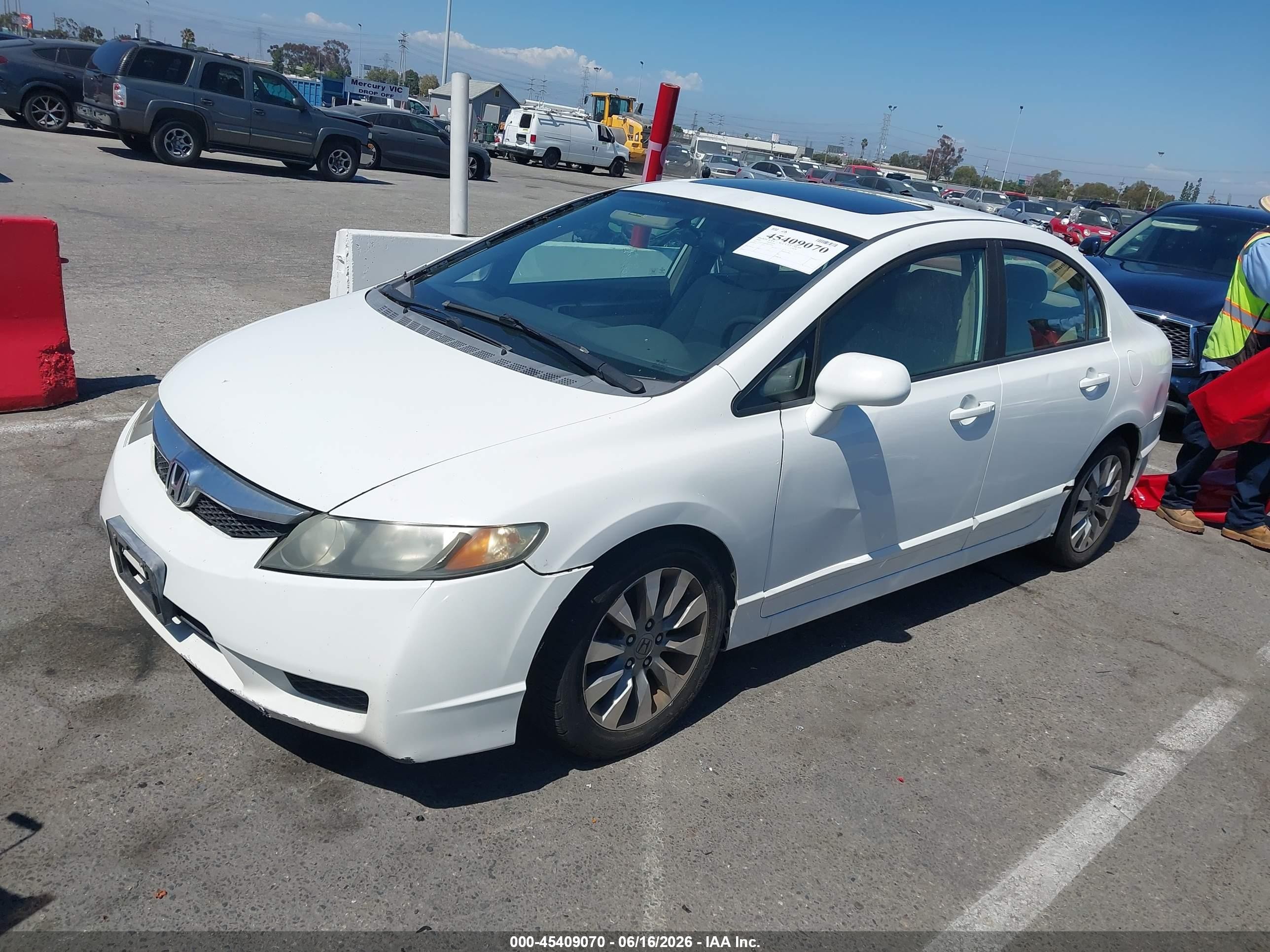 2009 Honda Civic VIN 19XFA16819E035869 IAAI salvage auction — Normal Wear, Clear - Dealer Only (California), sold $1,000 on 2026-07-02 (photo 2)