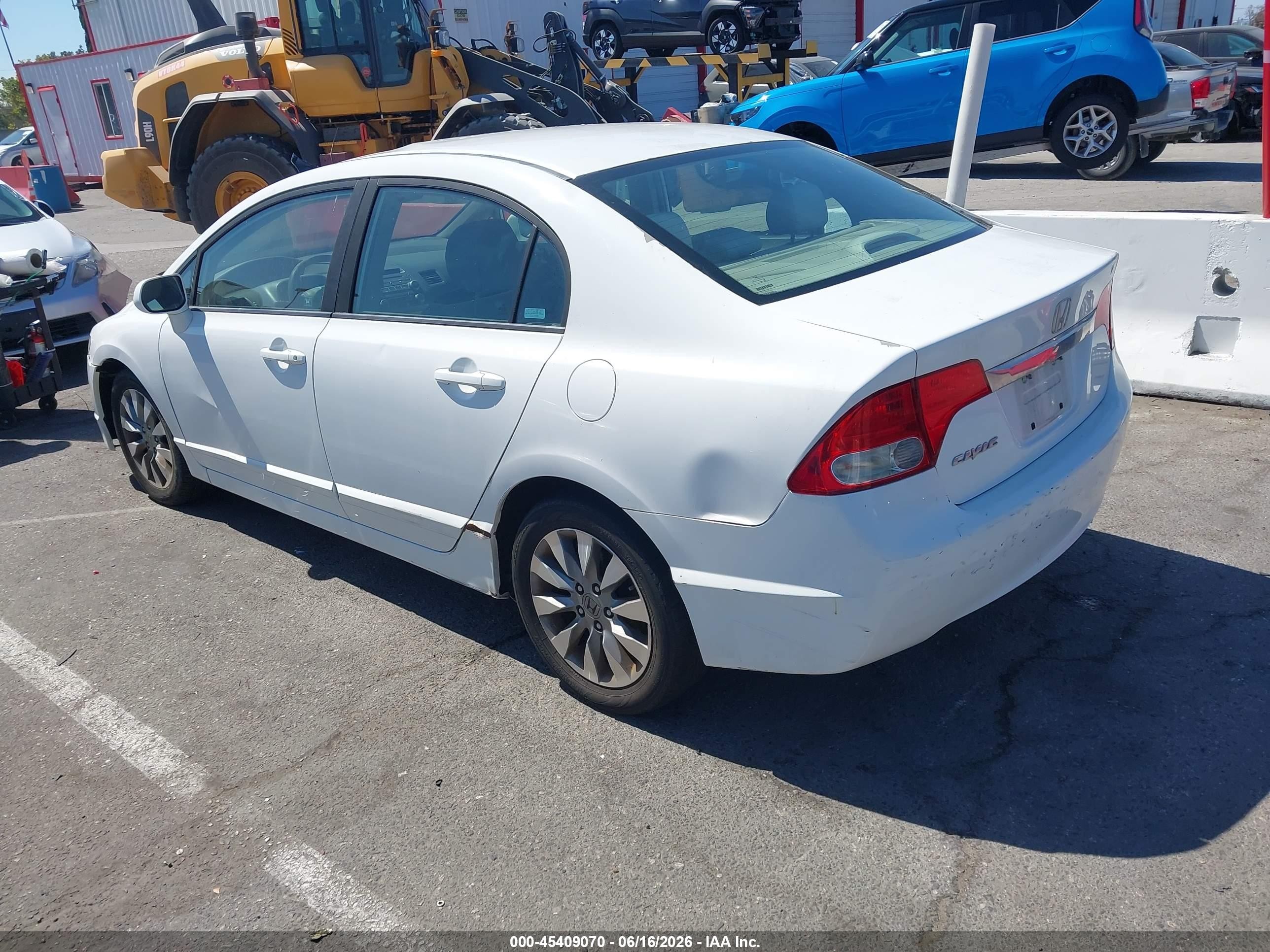 2009 Honda Civic VIN 19XFA16819E035869 IAAI salvage auction — Normal Wear, Clear - Dealer Only (California), sold $1,000 on 2026-07-02 (photo 3)