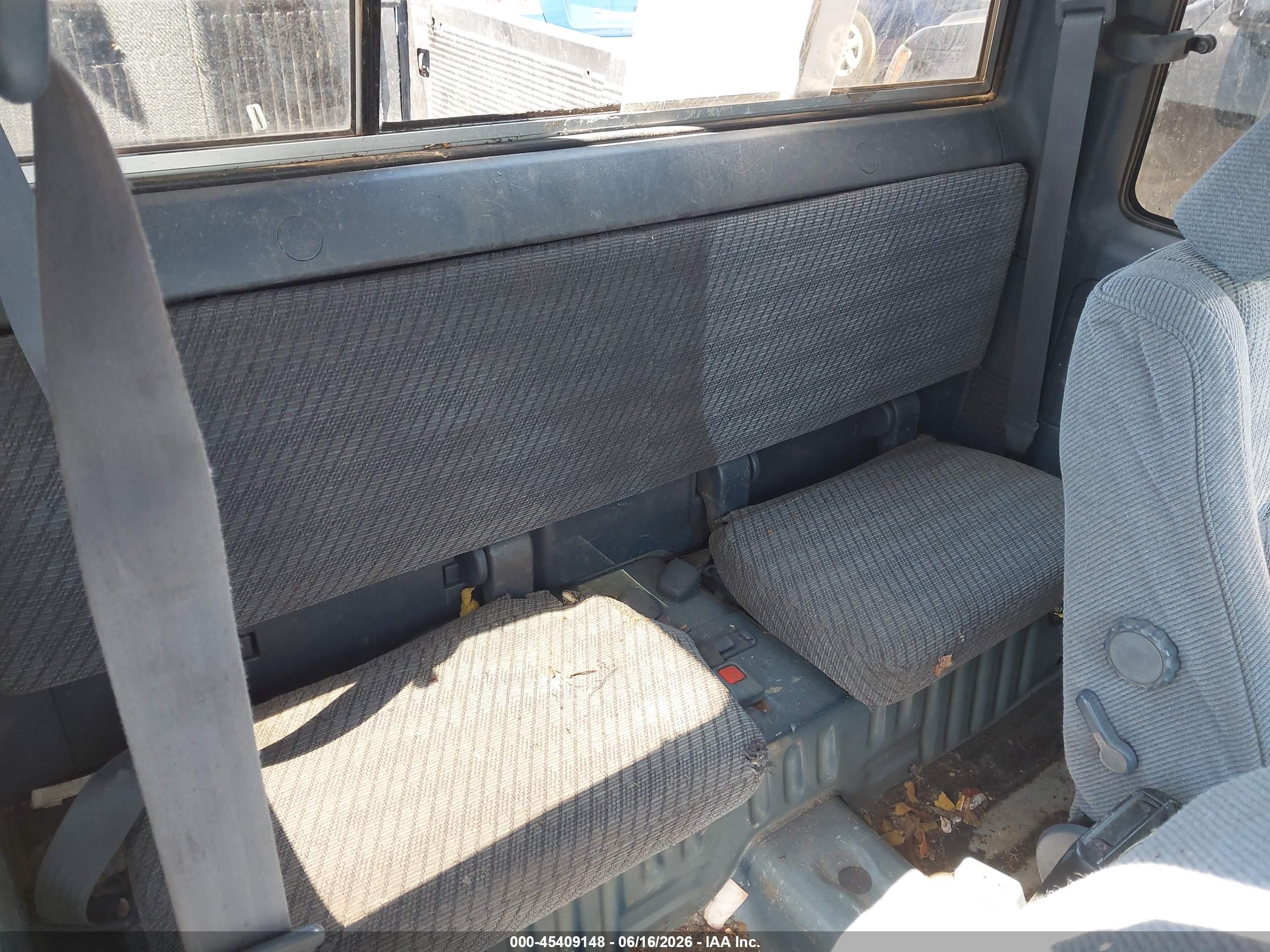 1993 Toyota Pickup VIN JT4VN93G6P5038625 IAAI salvage auction — Normal Wear, Clear - Dealer Only (California), sold $1,925 on 2026-07-09 (photo 8)