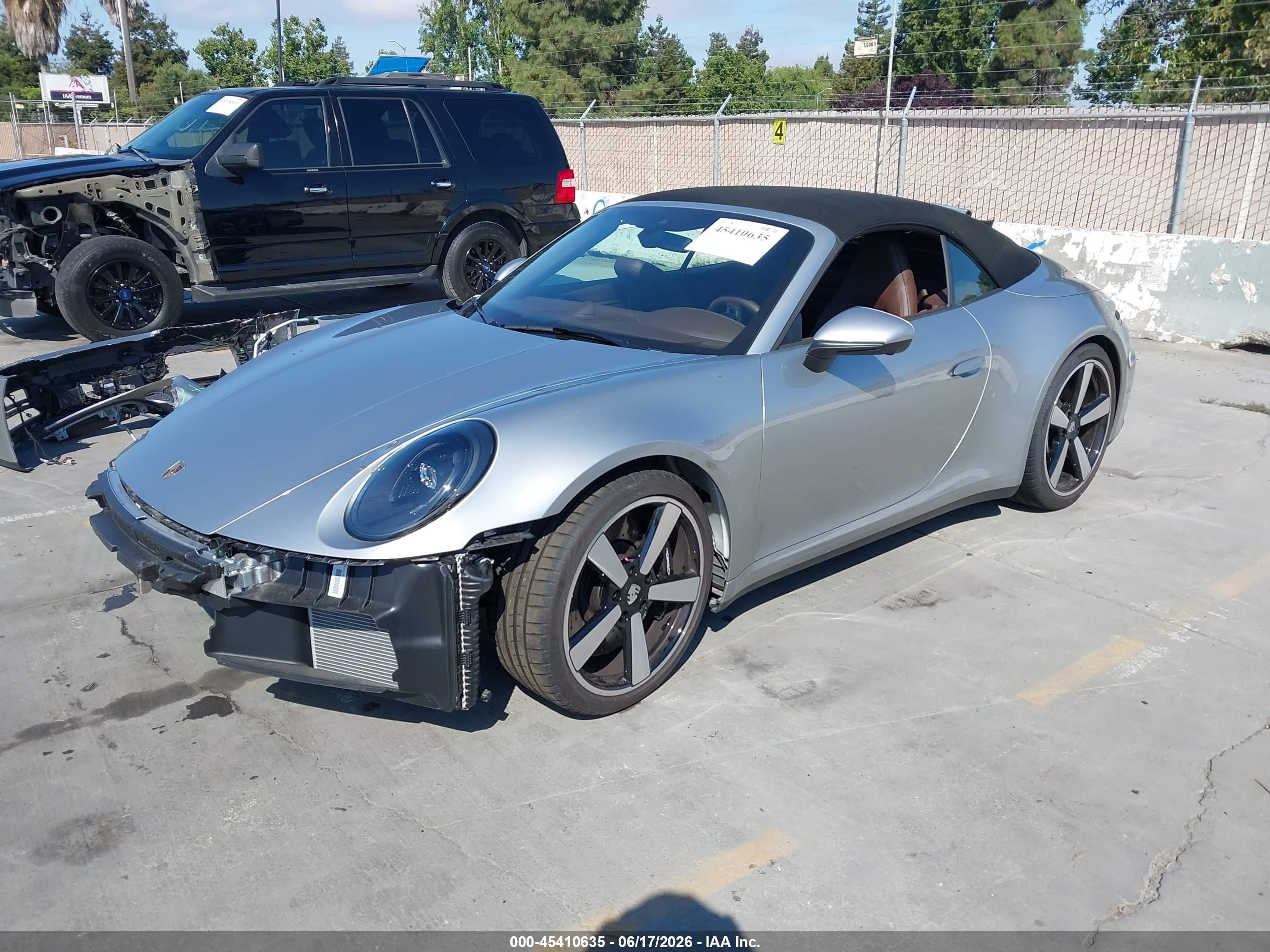 2026 Porsche 911 VIN WP0CH2A90TS237174 IAAI salvage auction — Unknown, Salvage (California), sold $88,500 on 2026-08-10 (photo 2)