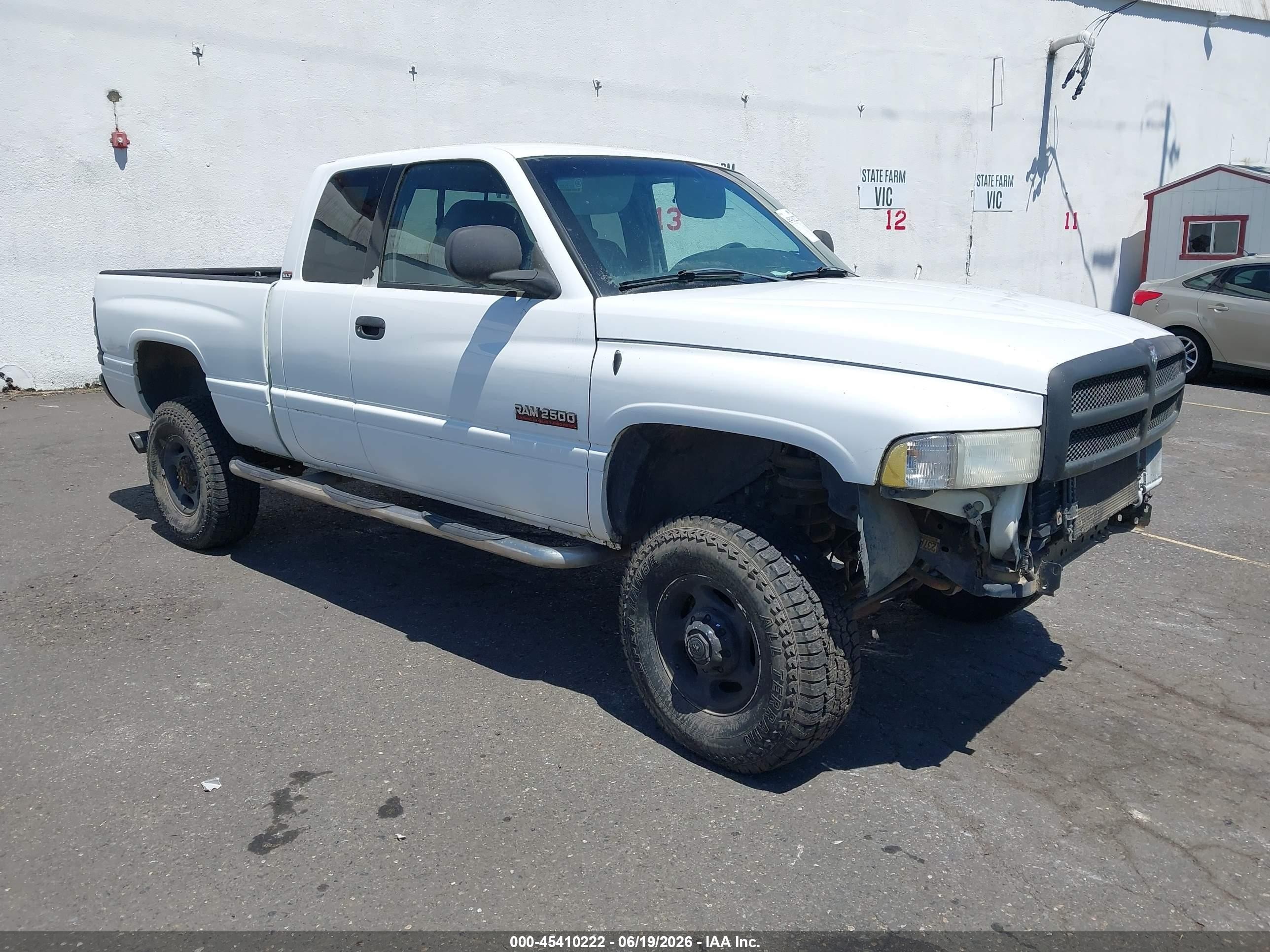 2001 Dodge Ram 2500 VIN 1B7KF236X1J524996 IAAI salvage auction — Normal Wear, Clear-Dealer Only (Oregon), sold $625 on 2026-07-09 (photo 1)