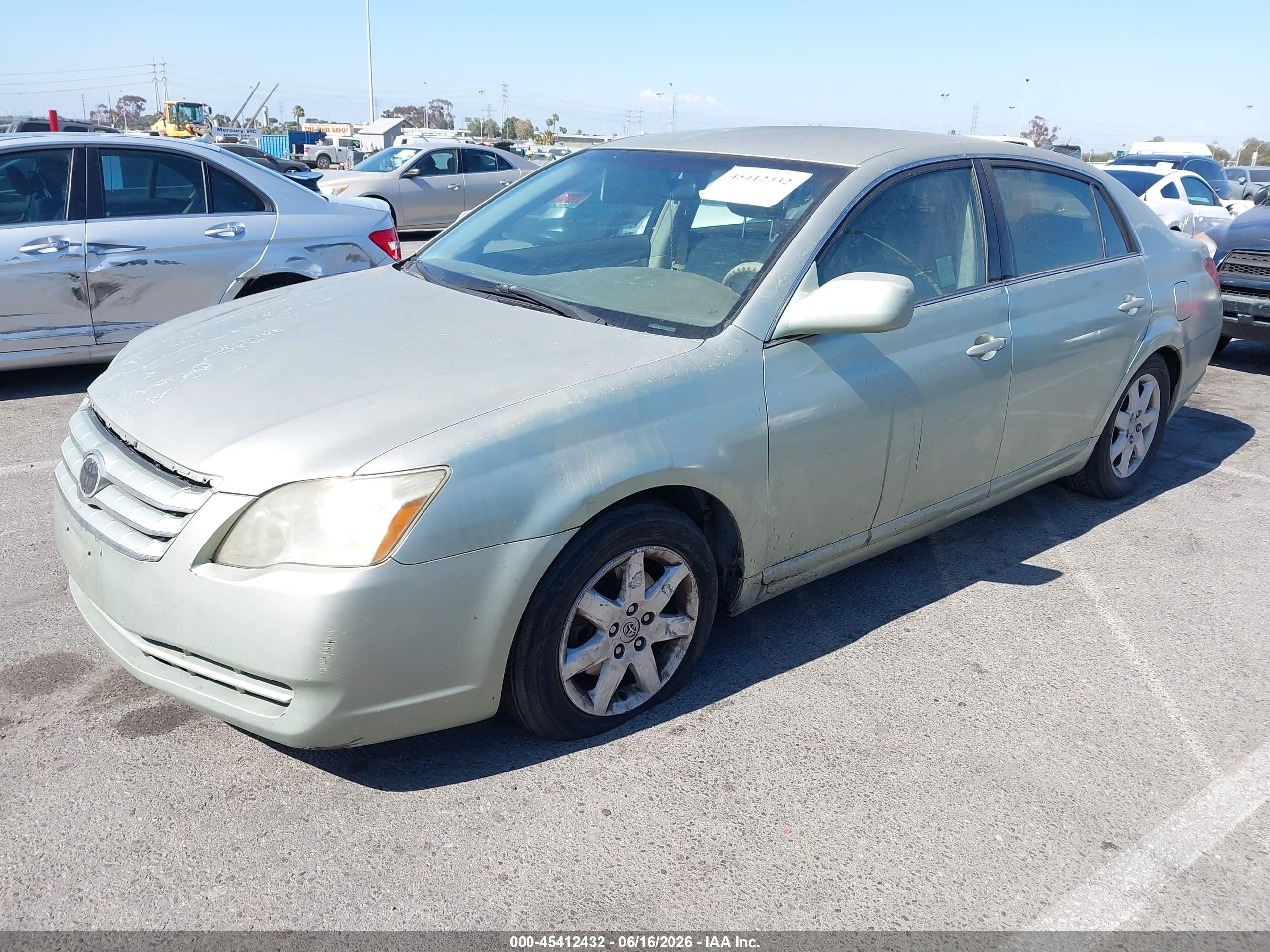 2006 Toyota Avalon VIN 4T1BK36B36U073616 IAAI salvage auction — Normal Wear, Clear - Dealer Only (California), sold $475 on 2026-07-09 (photo 2)