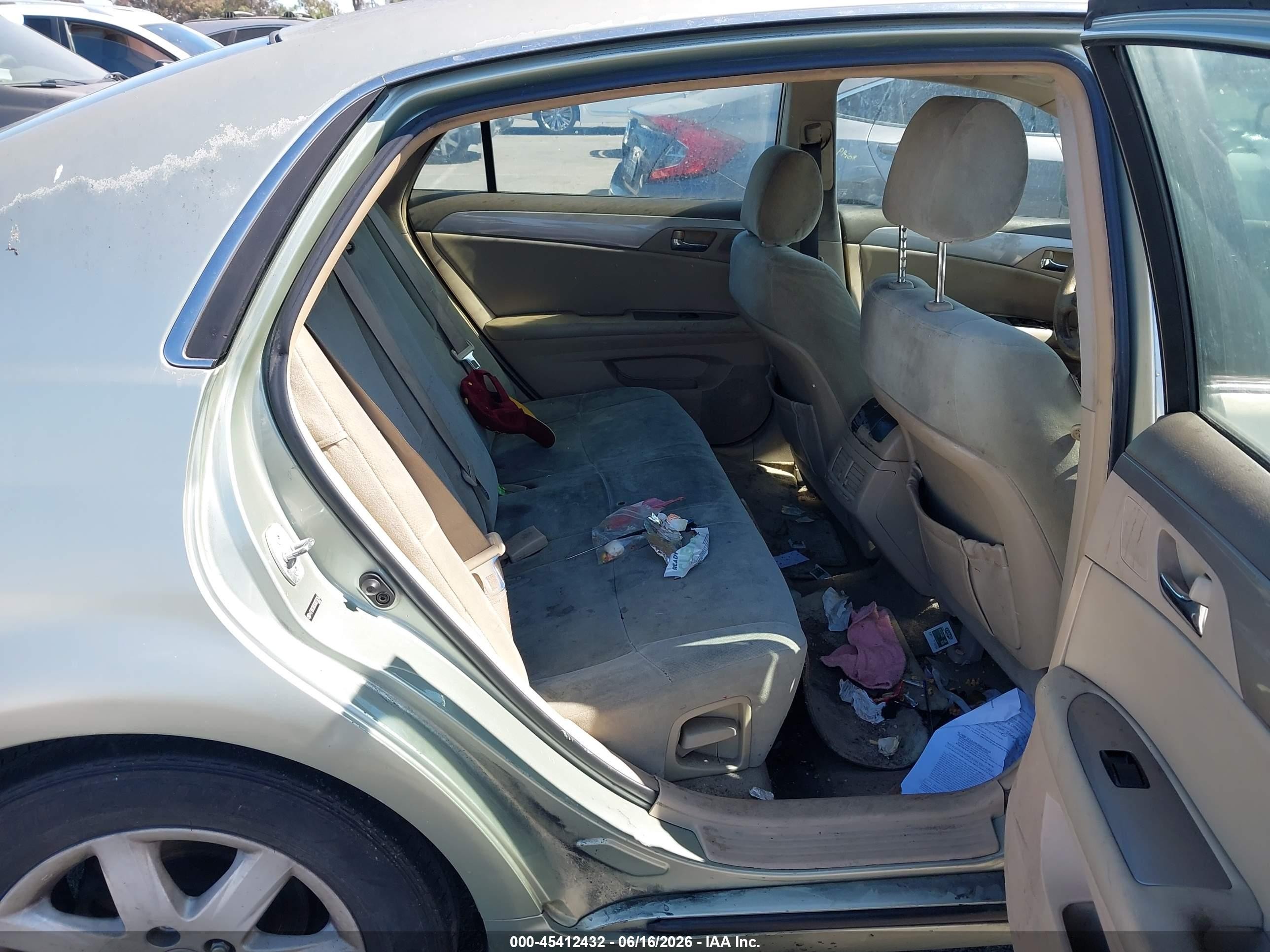2006 Toyota Avalon VIN 4T1BK36B36U073616 IAAI salvage auction — Normal Wear, Clear - Dealer Only (California), sold $475 on 2026-07-09 (photo 8)