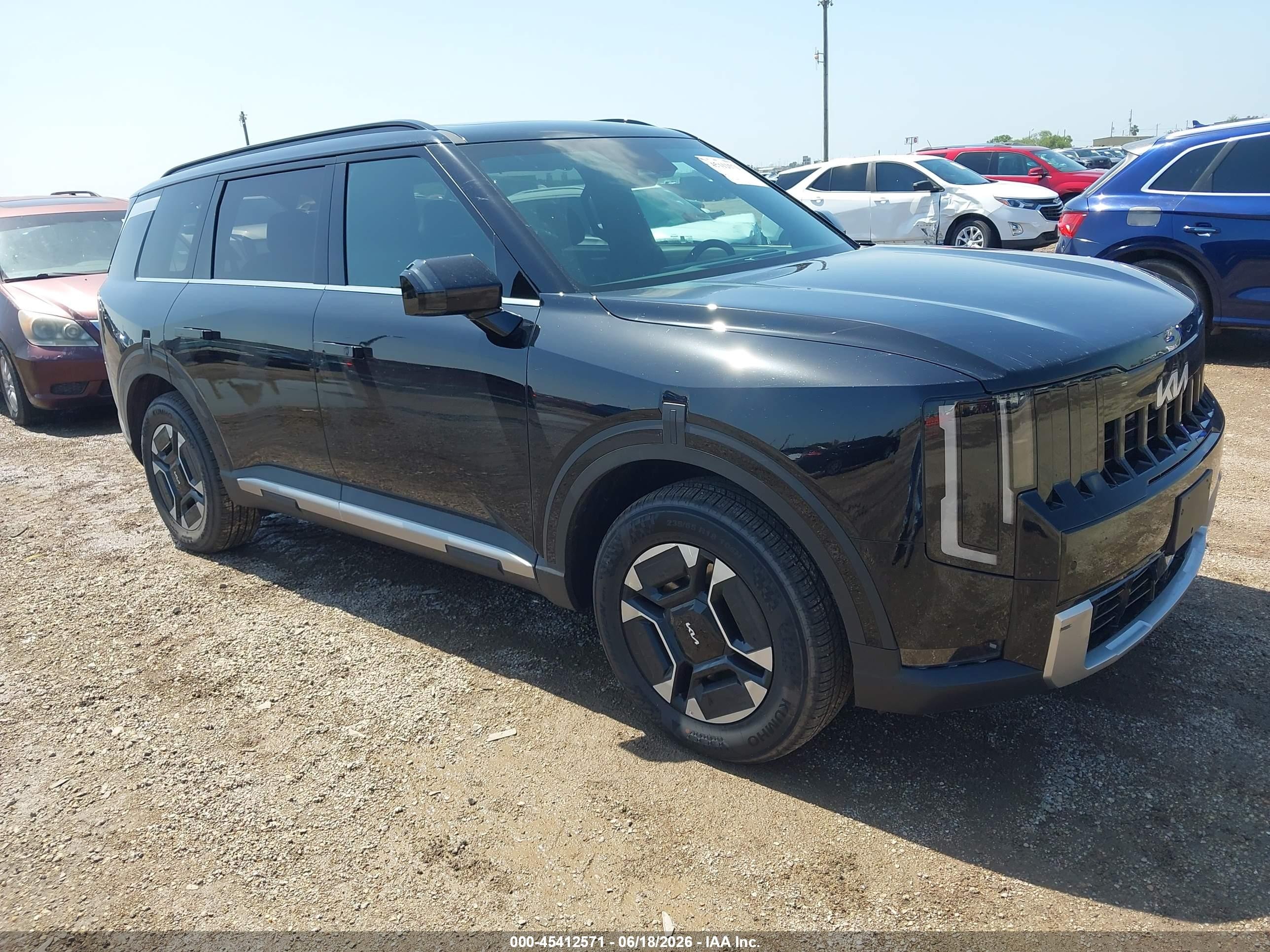 2027 Kia Telluride VIN 5XYPCESA7VG028033 IAAI salvage auction — Rear End, Original (Texas), sold $20,100 on 2026-09-25 (photo 1)