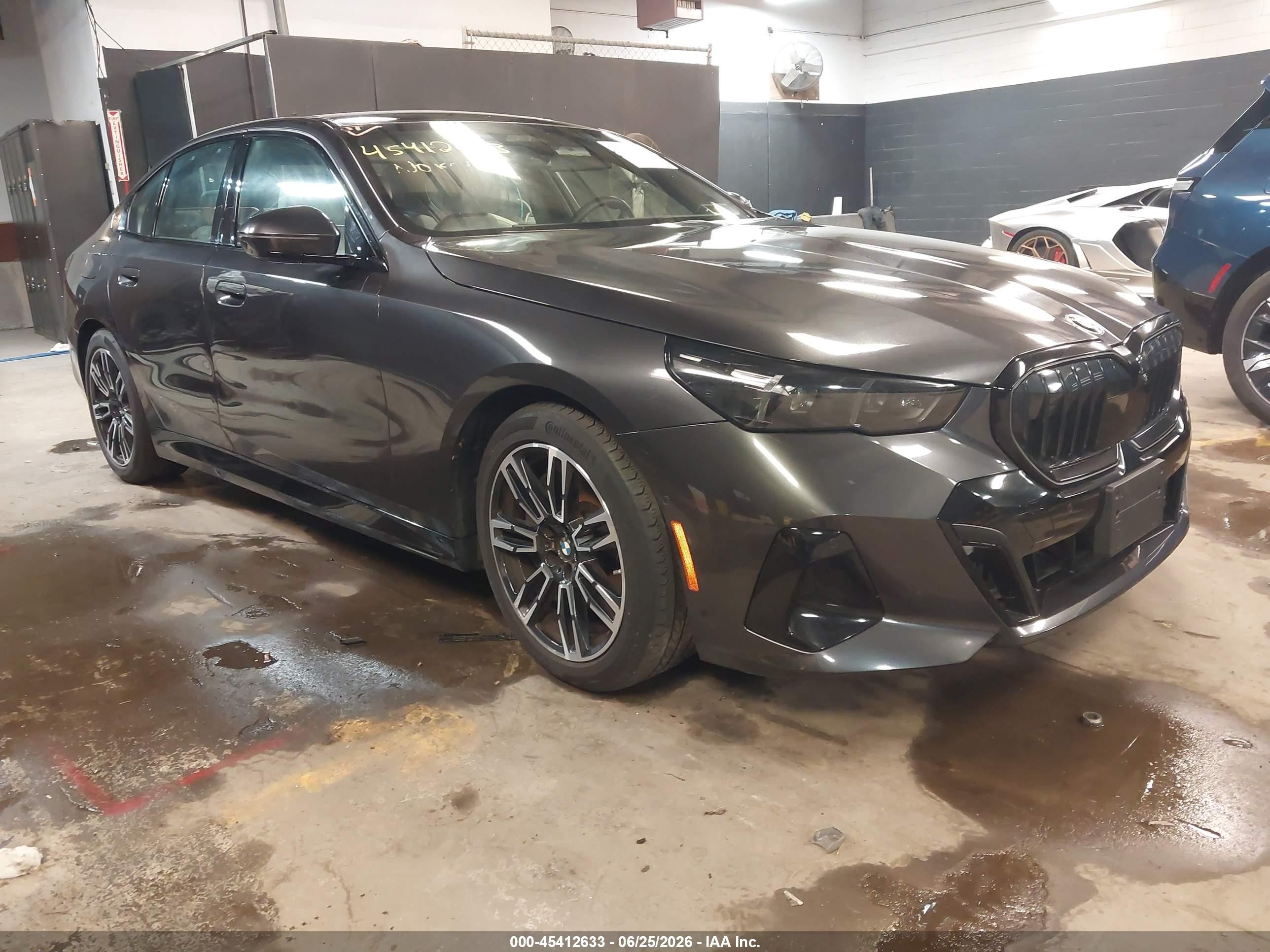 2024 BMW 5 Series VIN WBA63FJ0XRCR81840 — IAAI salvage auction photo