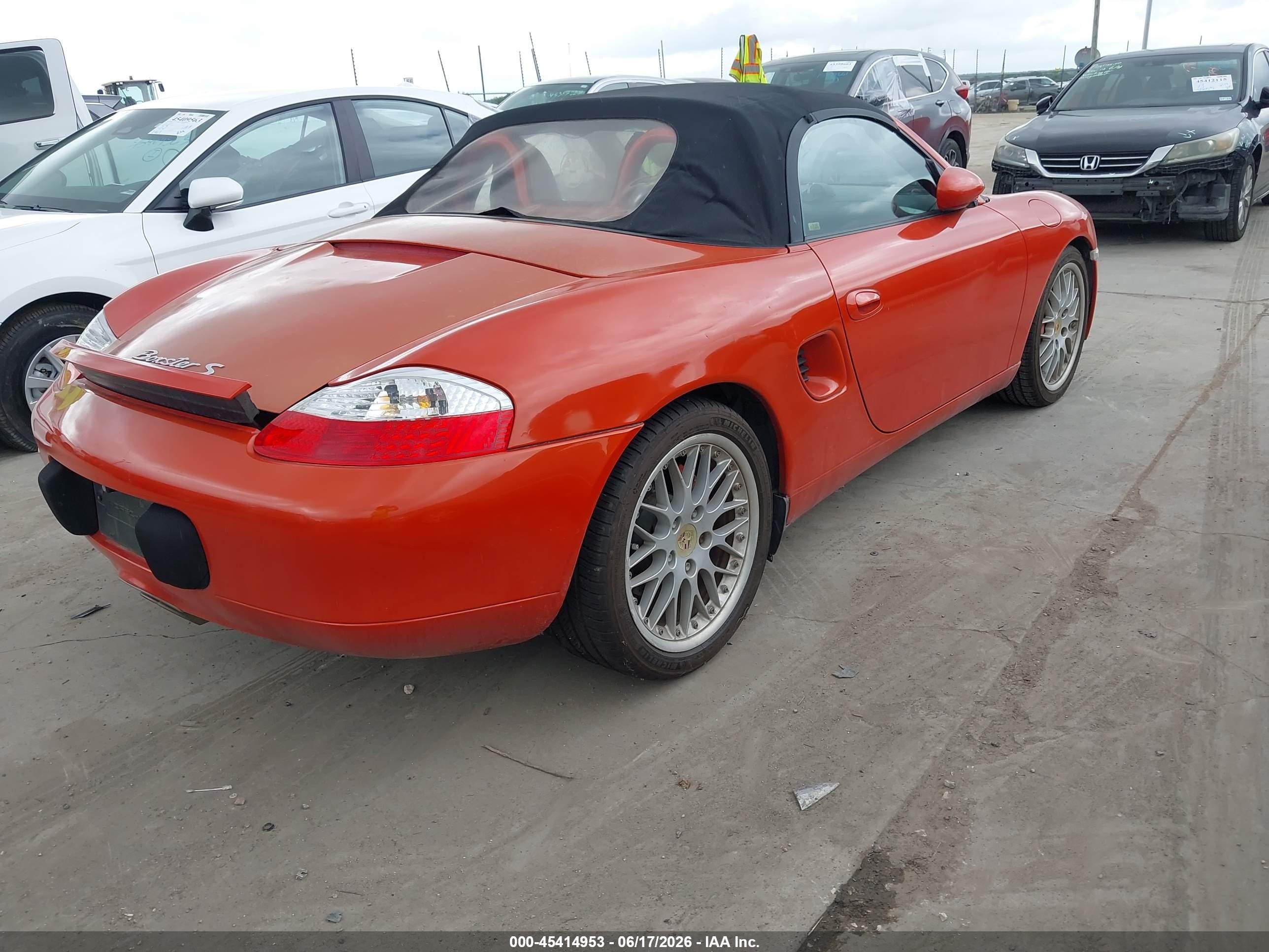 2002 Porsche Boxster VIN WP0CB29872U663587 IAAI salvage auction — Normal Wear, Original (Texas), sold $2,500 on 2026-06-30 (photo 4)