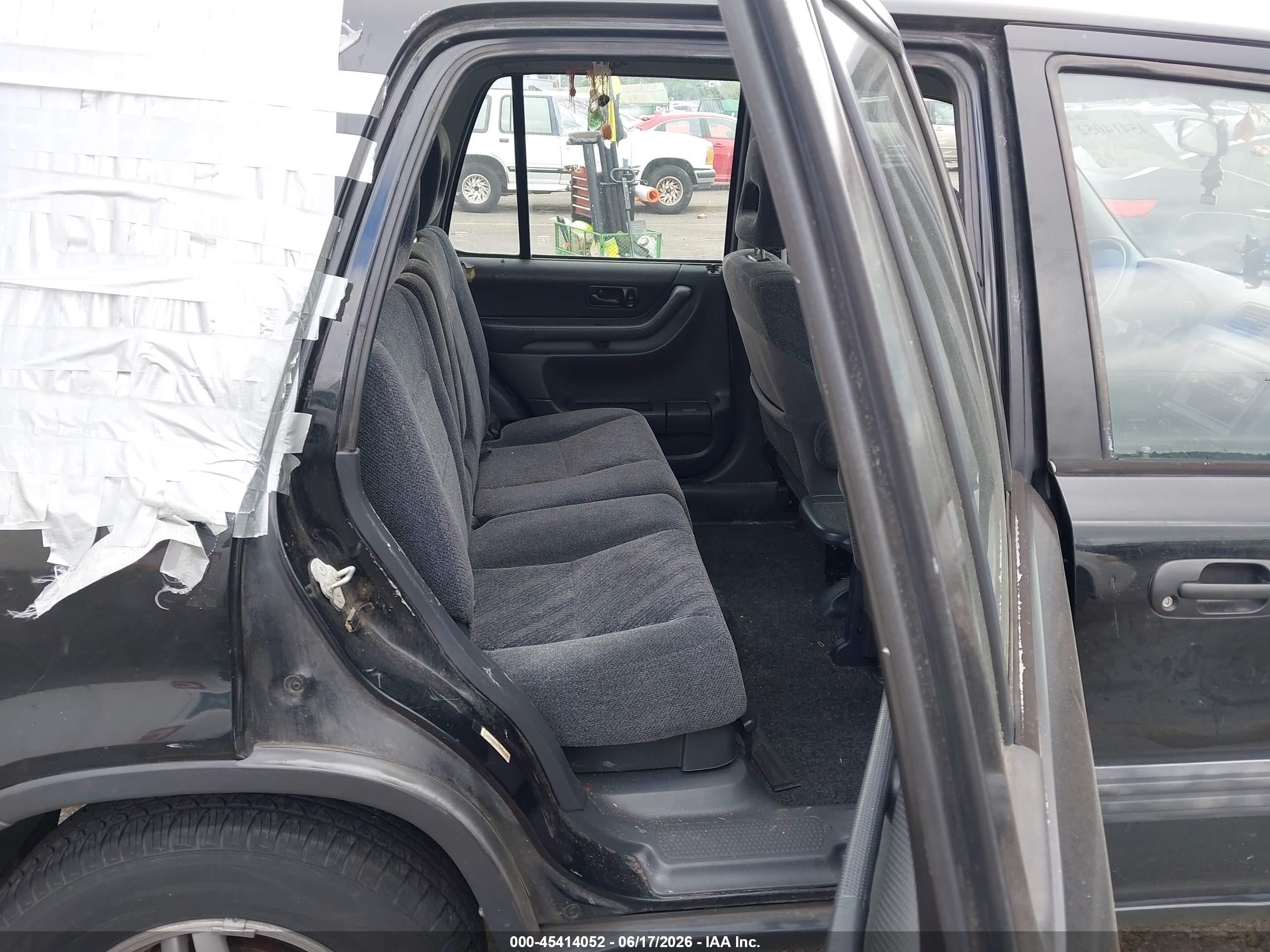2001 Honda CR-V VIN JHLRD18401C015478 IAAI salvage auction — Normal Wear, Clear-Dealer Only (Washington), sold $275 on 2026-07-09 (photo 8)