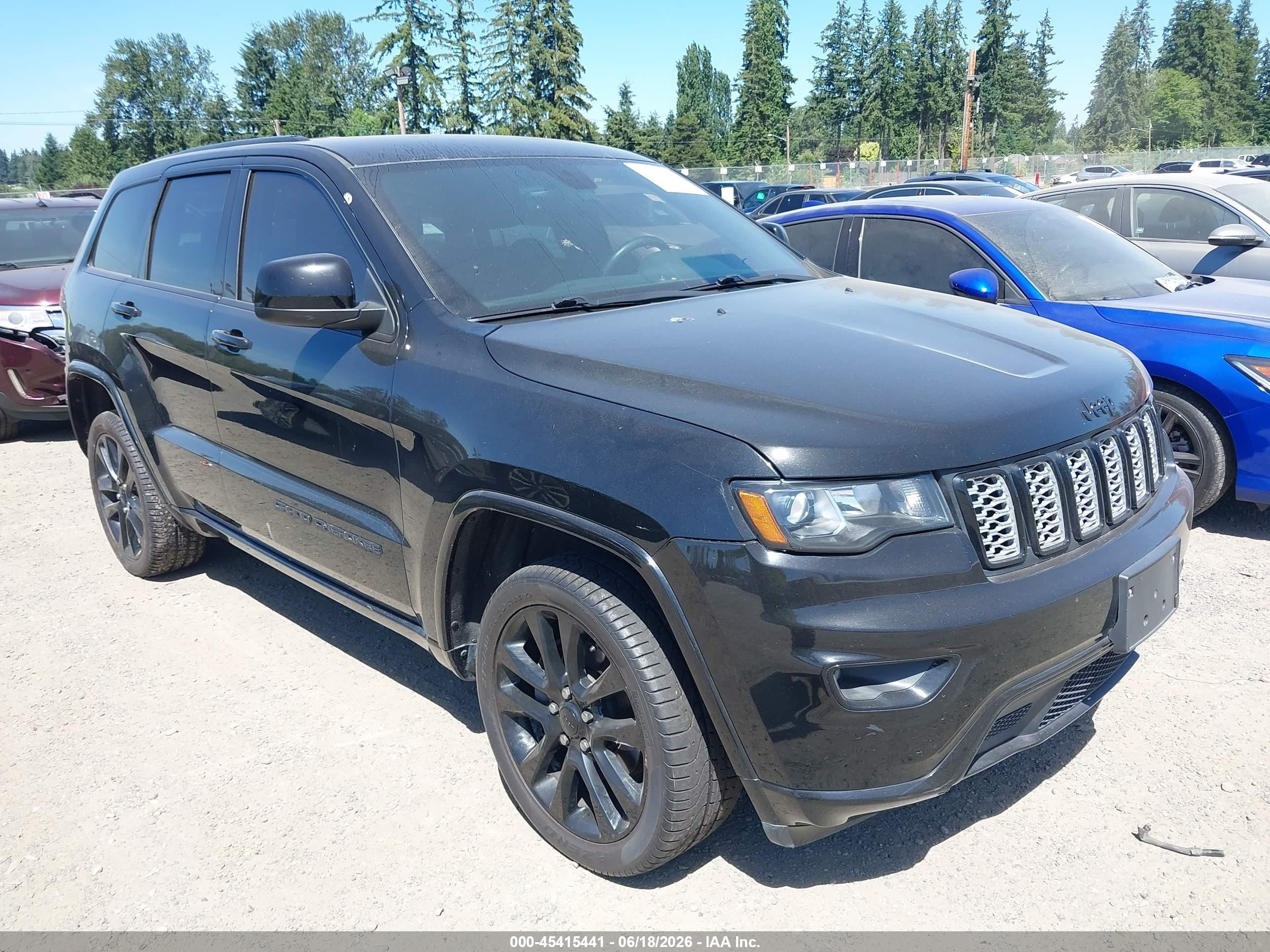 2017 Jeep Grand Cherokee VIN 1C4RJFAG4HC818179 — IAAI salvage auction photo