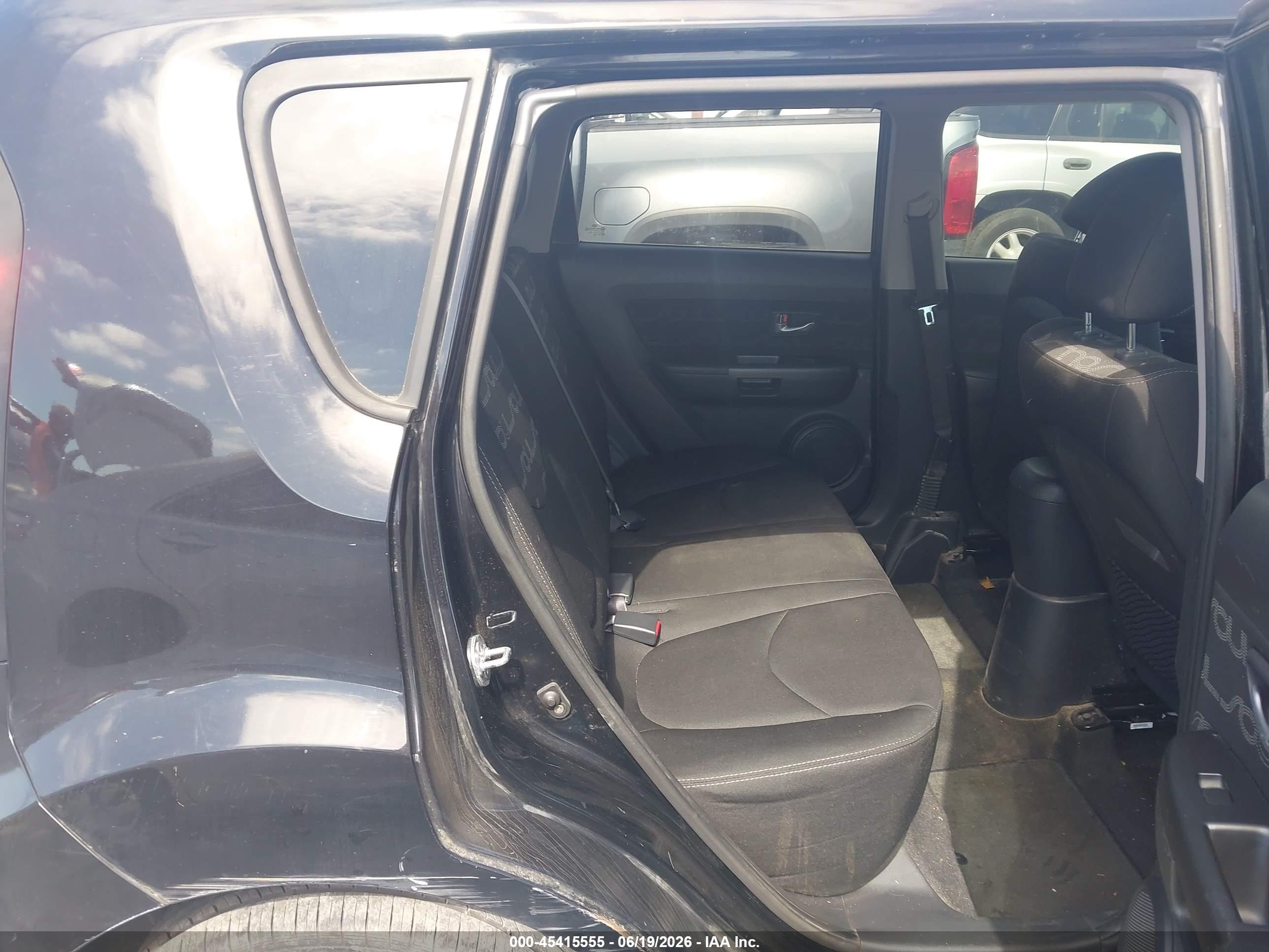 2013 Kia Soul VIN KNDJT2A60D7535482 IAAI salvage auction — Normal Wear, Clear - Dealer Only (California), sold $525 on 2026-07-09 (photo 8)