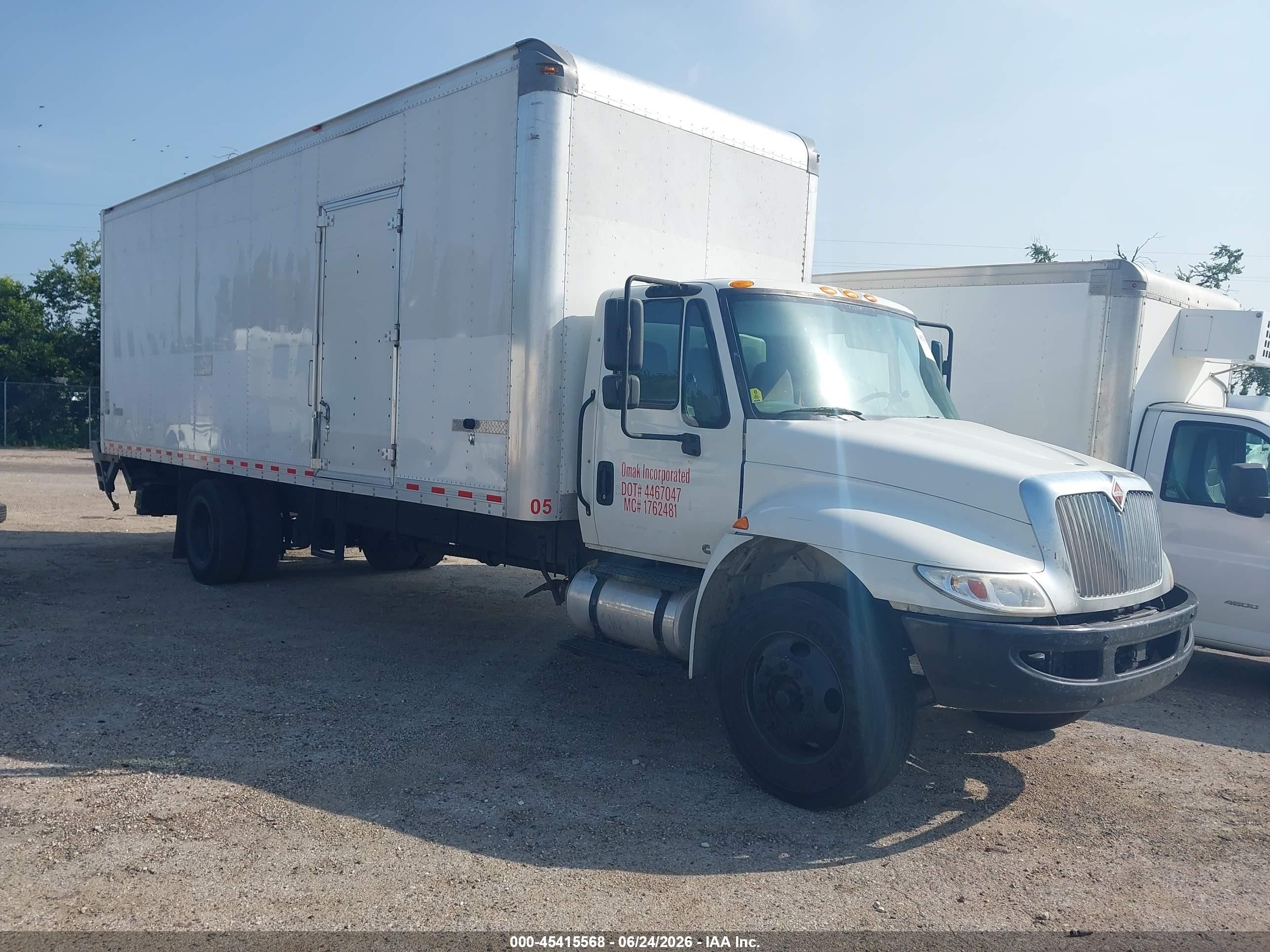 2019 International VIN 1HTMMMML3KH583835 IAAI salvage auction — Rear End, Salvage (Texas), sold $4,300 on 2026-09-09 (photo 1)