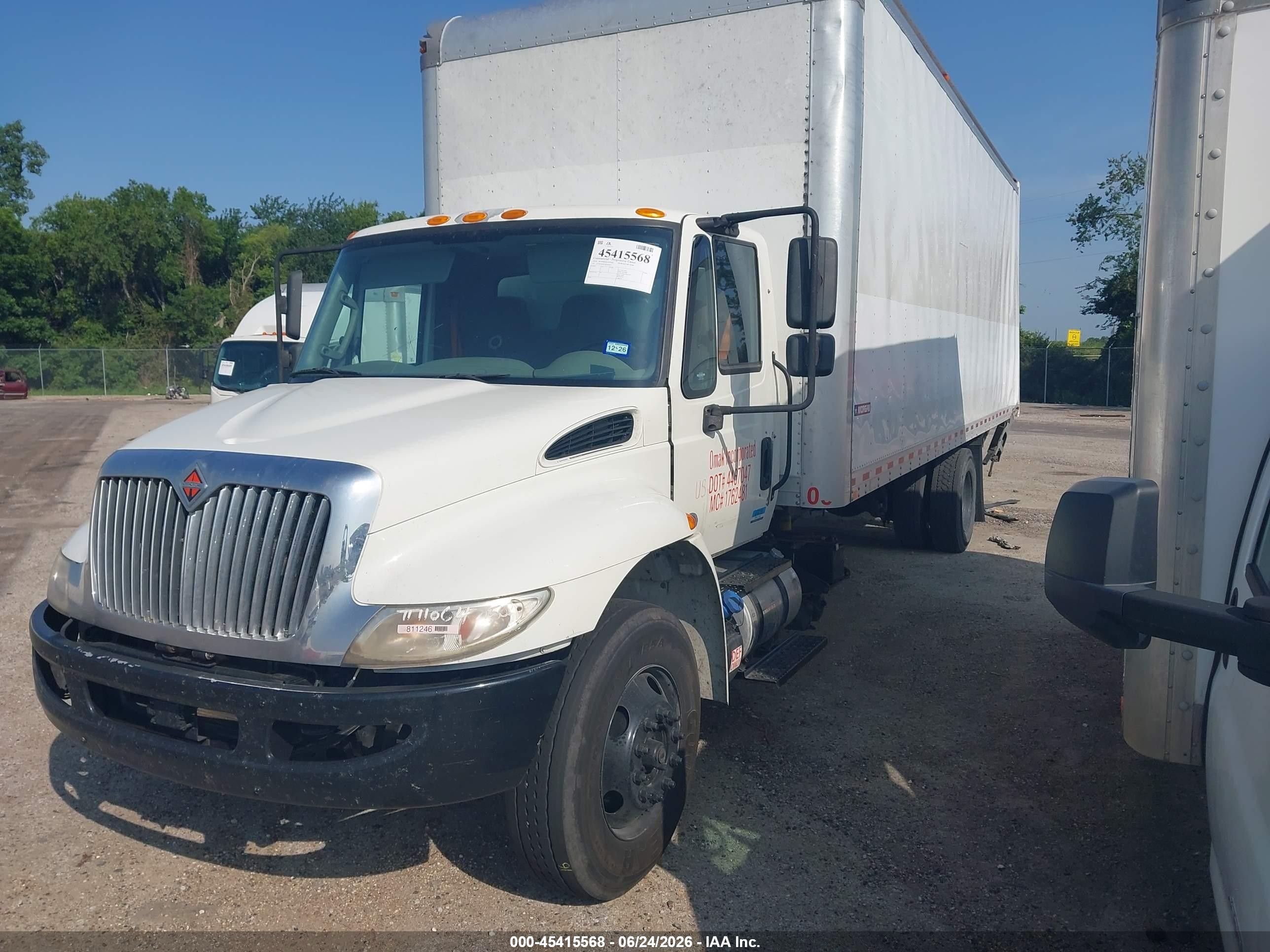 2019 International VIN 1HTMMMML3KH583835 IAAI salvage auction — Rear End, Salvage (Texas), sold $4,300 on 2026-09-09 (photo 2)