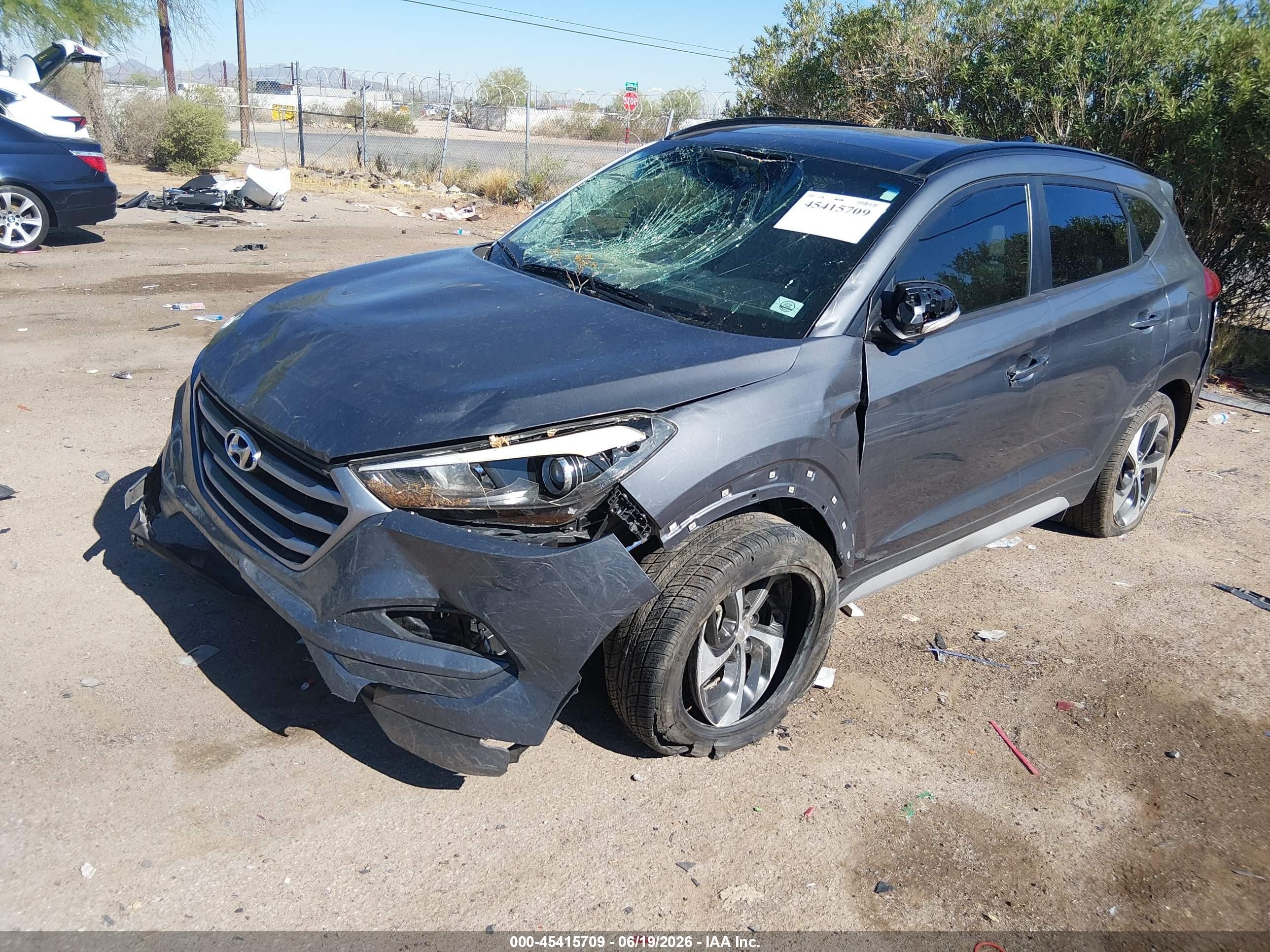 2018 Hyundai Tucson VIN KM8J33A29JU752072 IAAI salvage auction — Front End, Salvage (Arizona), sold $3,750 on 2026-07-09 (photo 2)