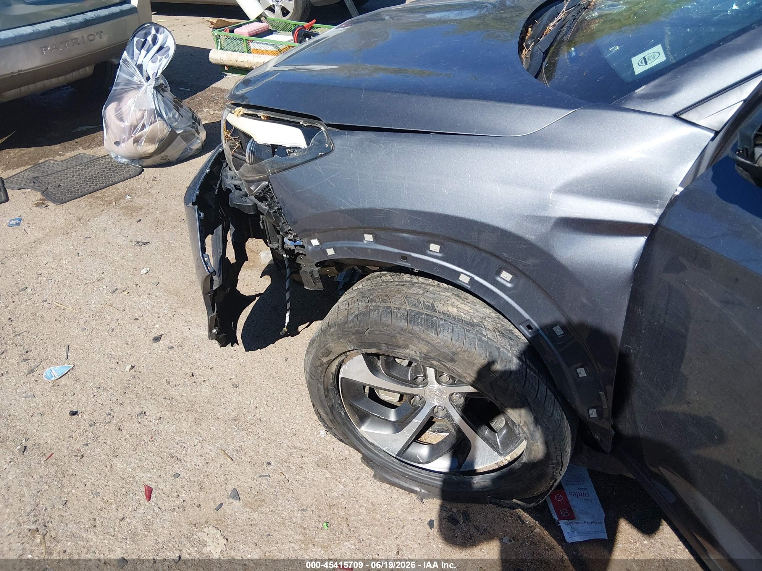 2018 Hyundai Tucson VIN KM8J33A29JU752072 IAAI salvage auction — Front End, Salvage (Arizona), sold $3,750 on 2026-07-09 (photo 6)