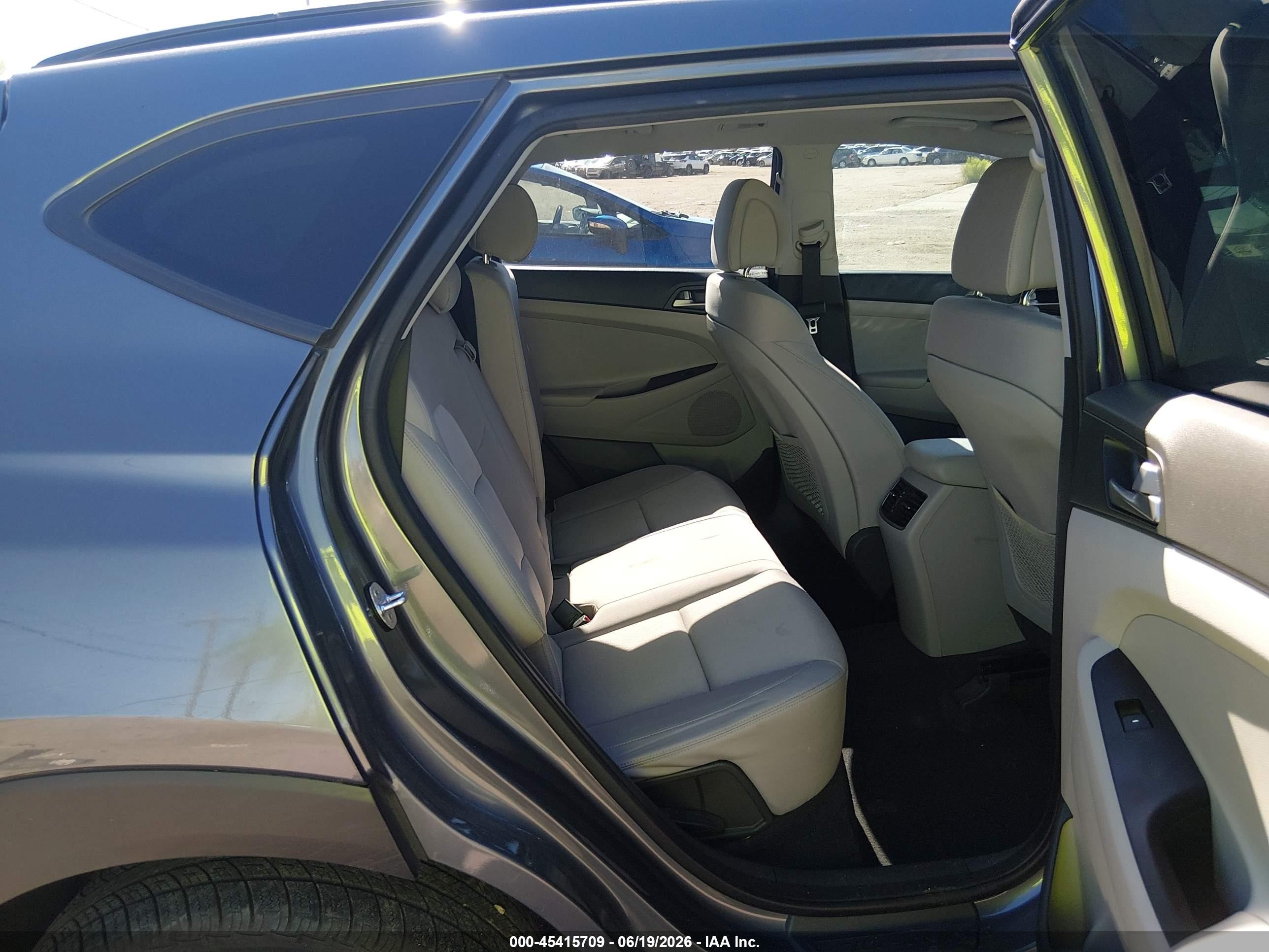 2018 Hyundai Tucson VIN KM8J33A29JU752072 IAAI salvage auction — Front End, Salvage (Arizona), sold $3,750 on 2026-07-09 (photo 8)