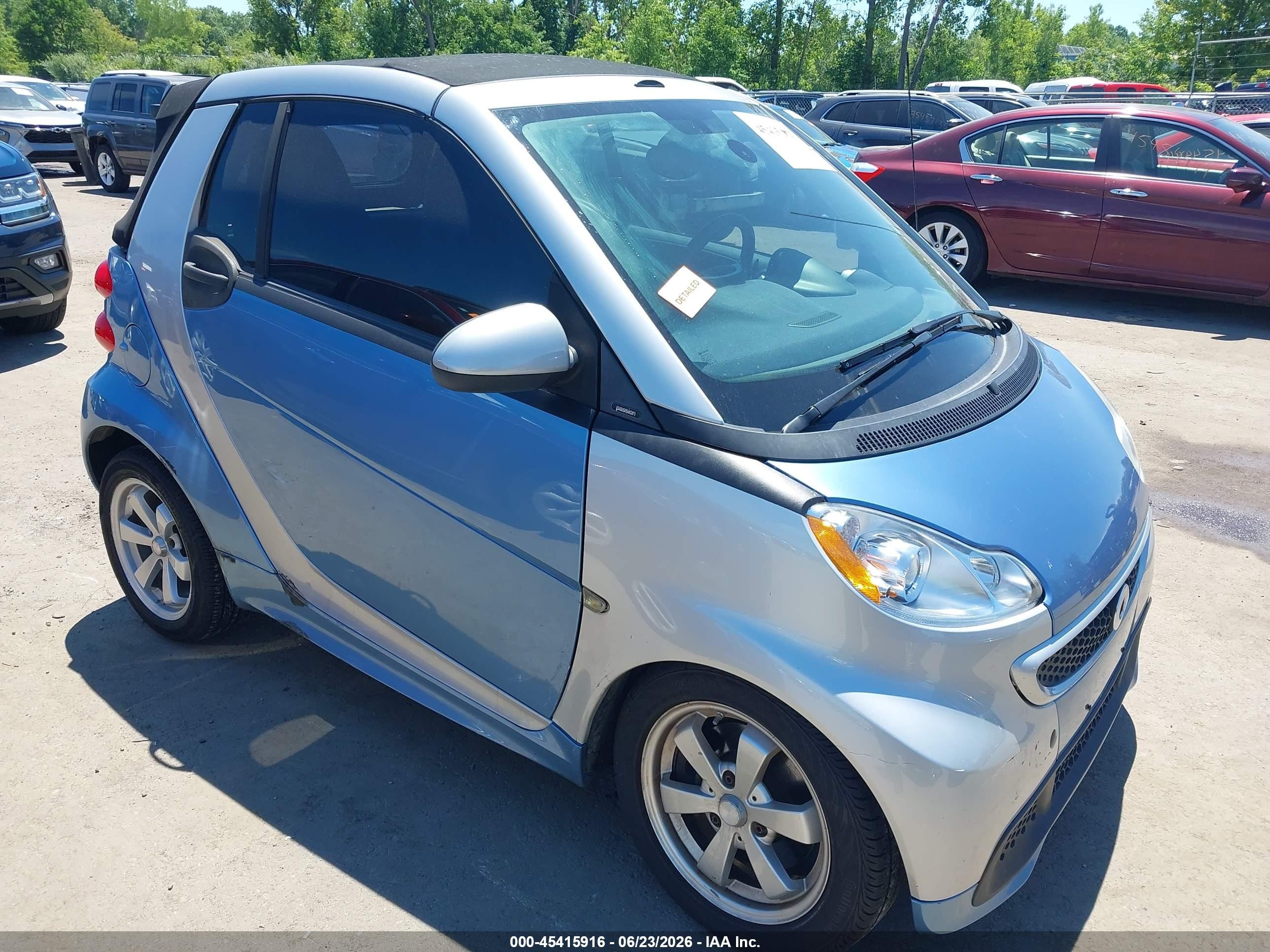 2013 Smart Fortwo VIN WMEEK3BA9DK582702 IAAI salvage auction — Side, Salvage (Ohio), sold $1,300 on 2026-09-23 (photo 1)
