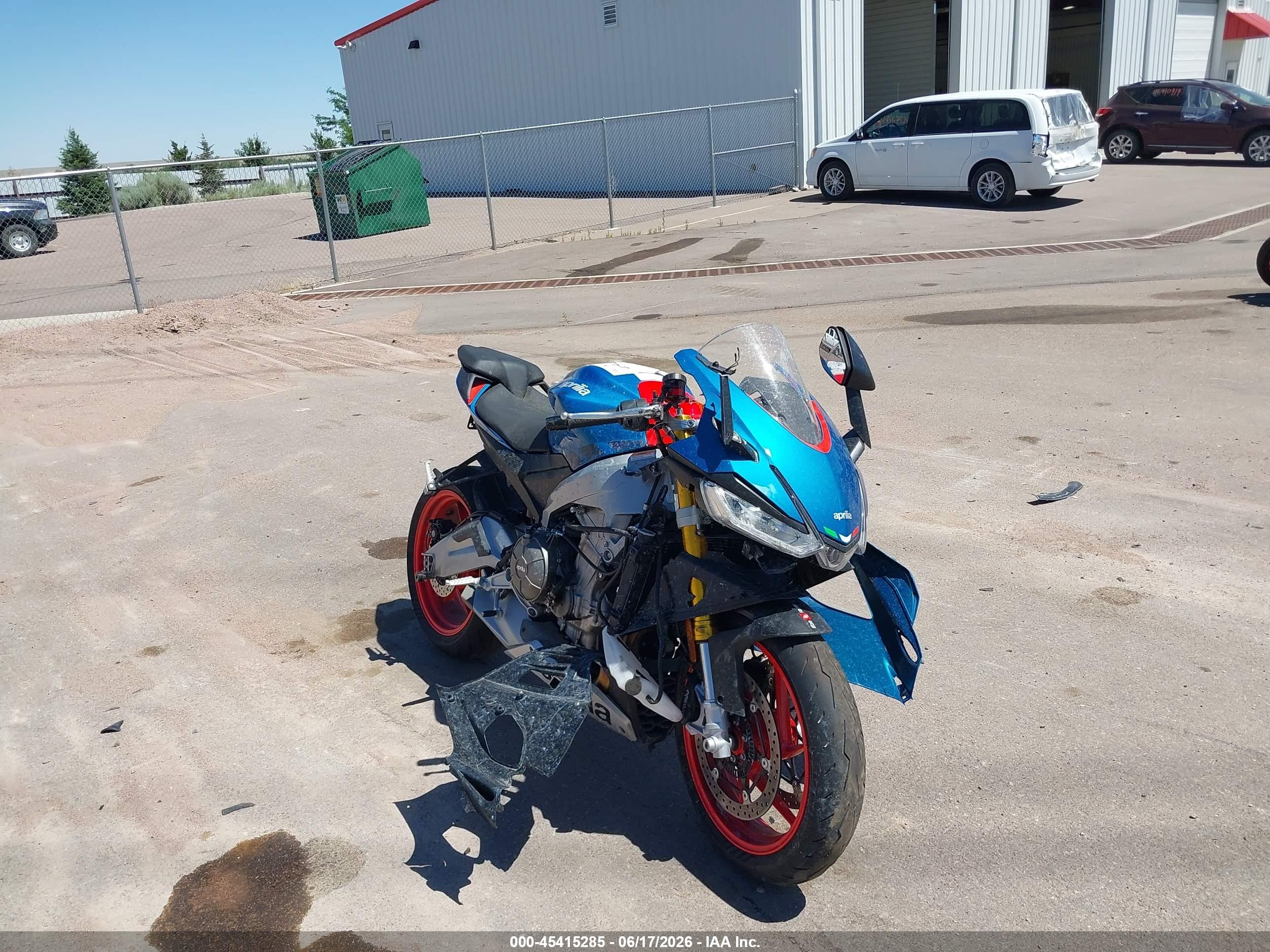 2026 Aprilia Rs VIN ZD4XGUA00TS000741 IAAI salvage auction — Side, Salvage (Colorado), sold $1,800 on 2026-09-08 (photo 1)