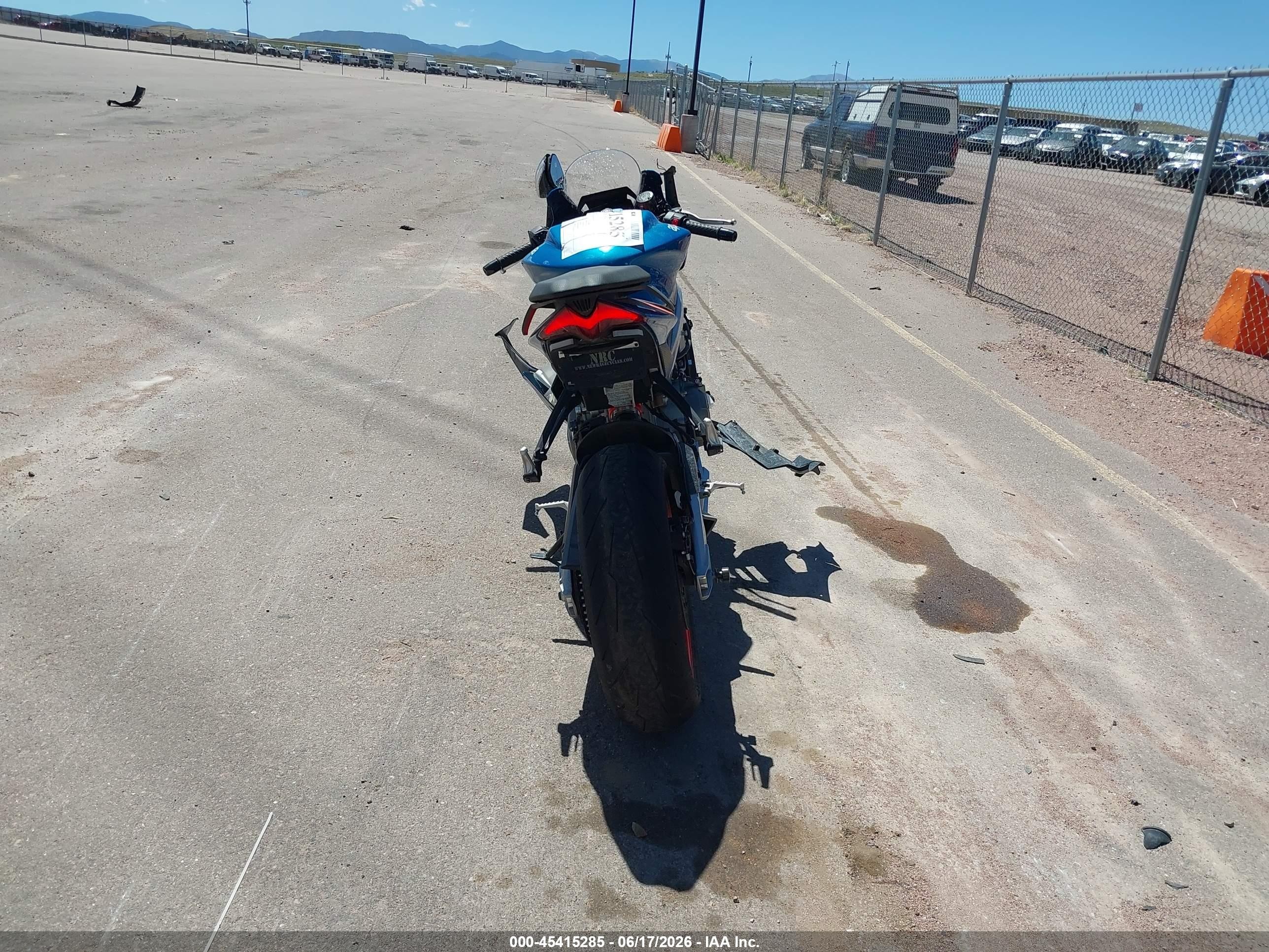 2026 Aprilia Rs VIN ZD4XGUA00TS000741 IAAI salvage auction — Side, Salvage (Colorado), sold $1,800 on 2026-09-08 (photo 6)