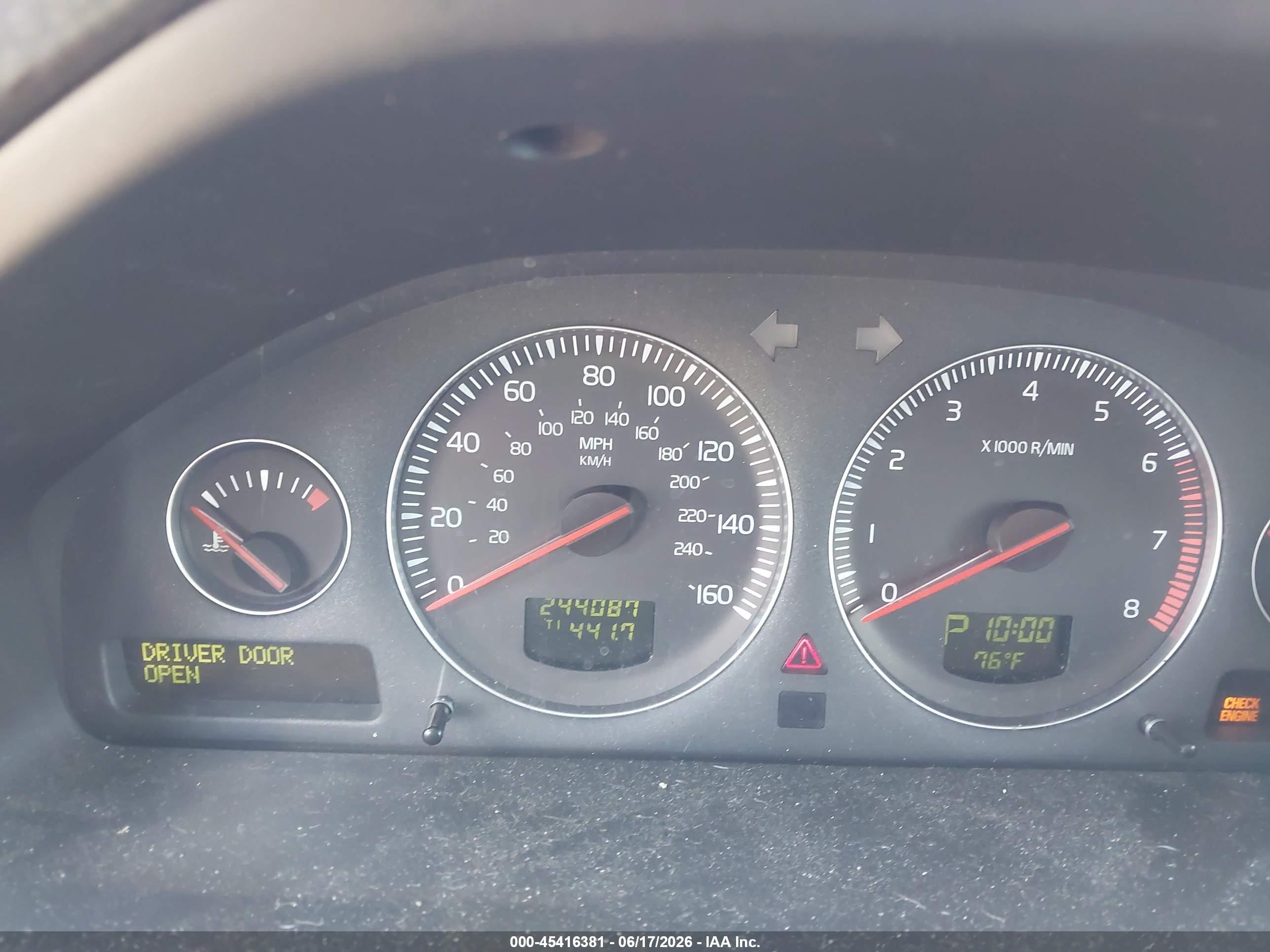 2008 Volvo XC90 VIN YV4CZ982981445112 IAAI salvage auction — Normal Wear, Clear - Dealer Only (California), sold $425 on 2026-07-02 (photo 7)